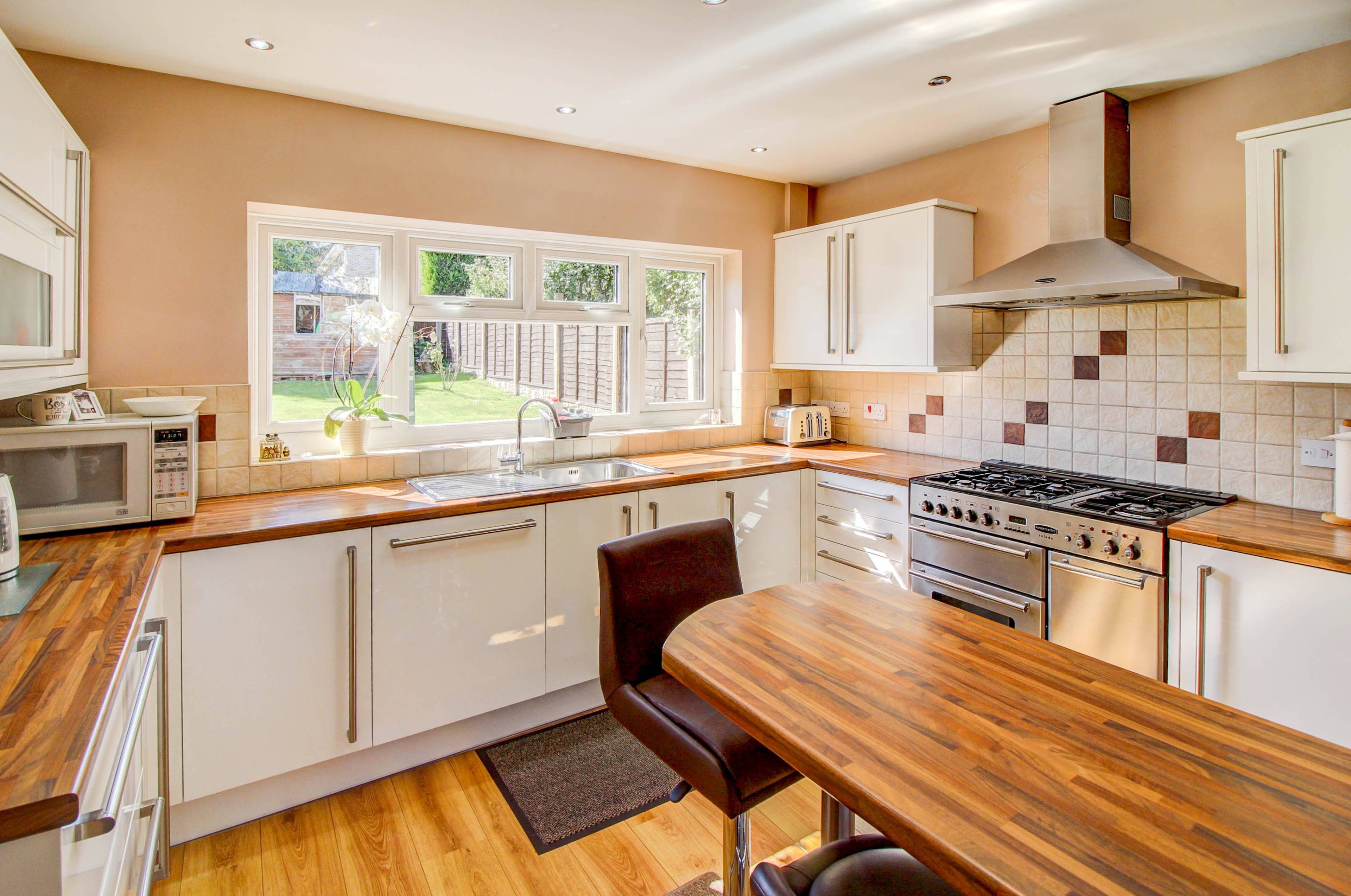 Kitchen/Breakfast
