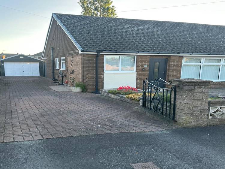 2 bedroom semi-detached bungalow
