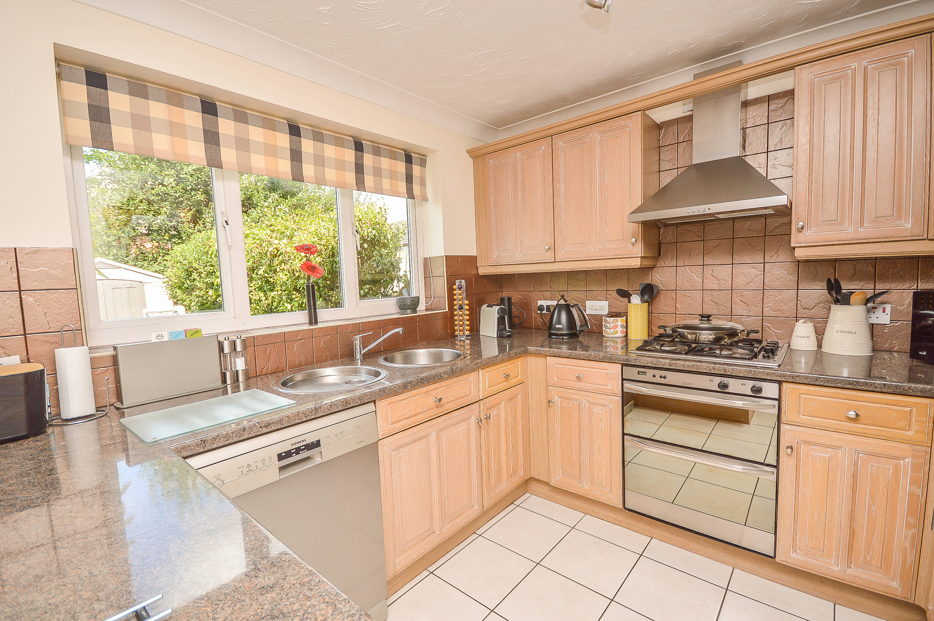 Kitchen/Breakfast