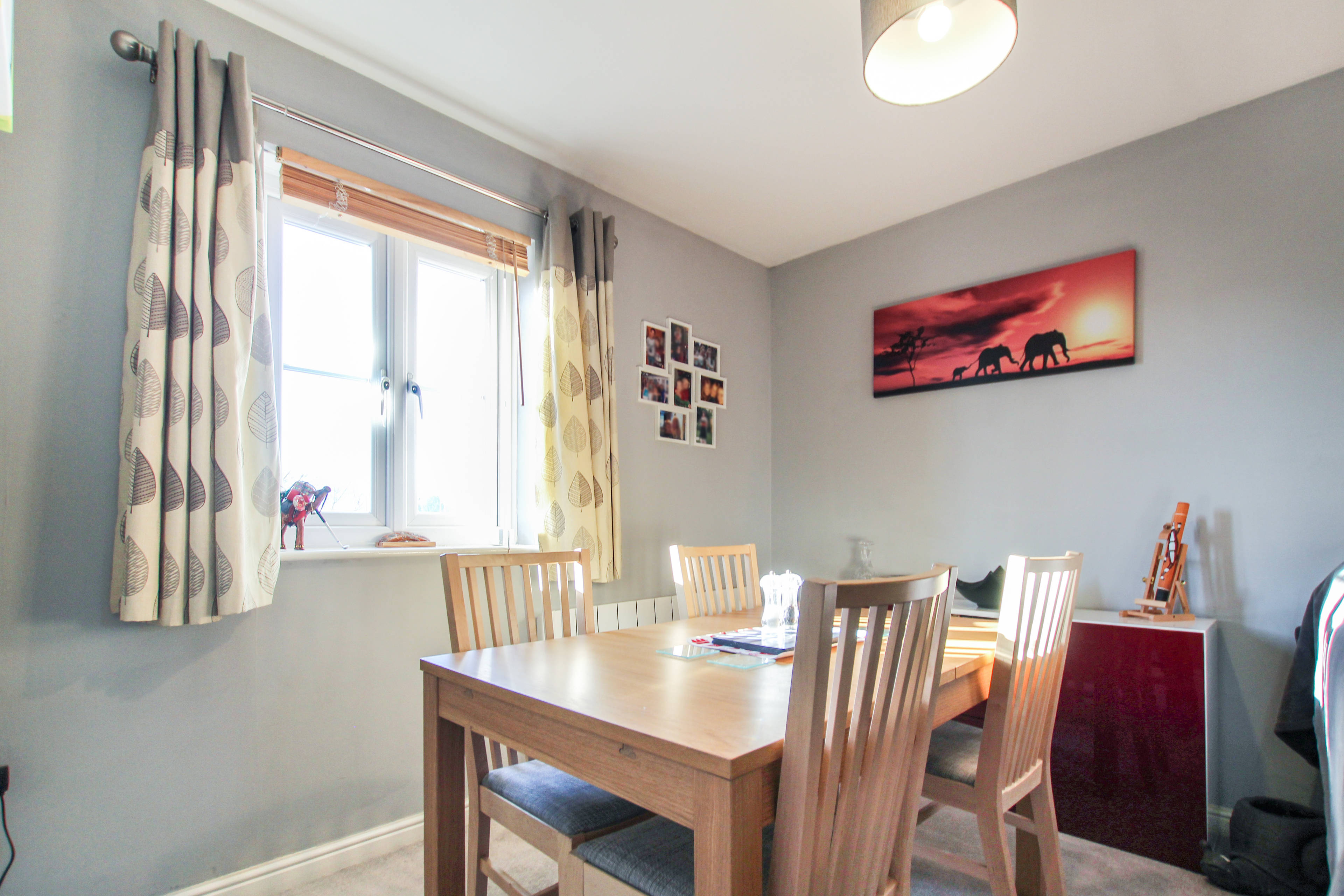 Lounge/Dining Room