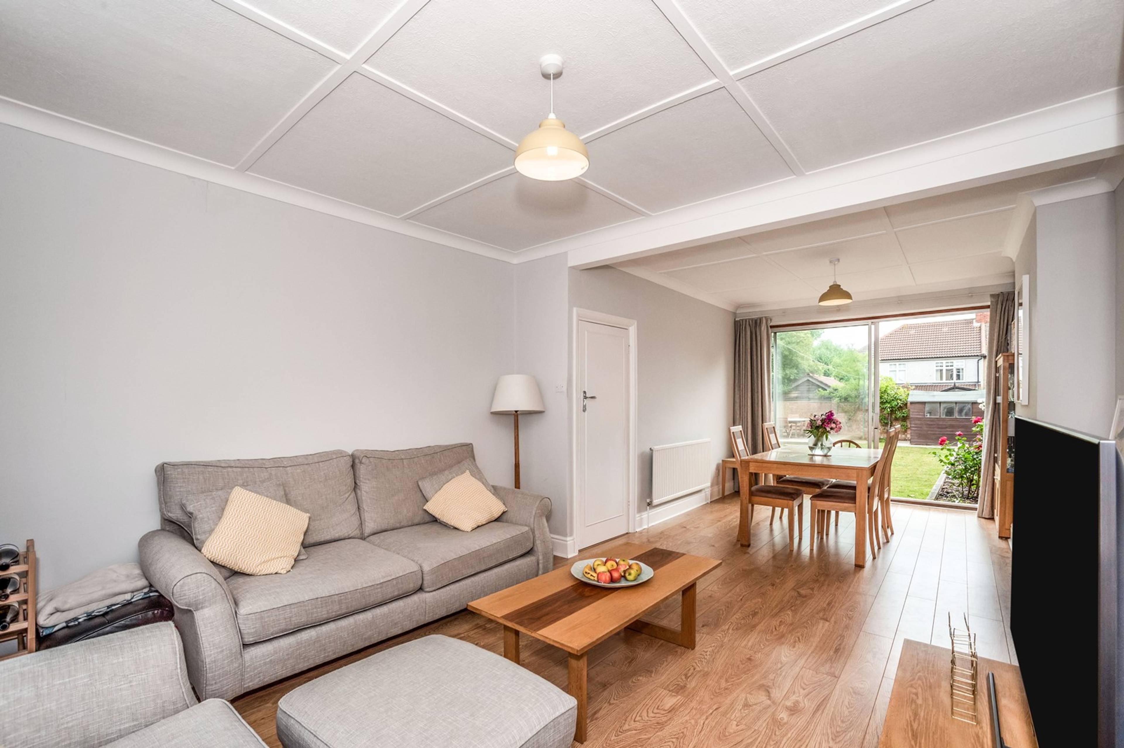 Lounge/Dining Room