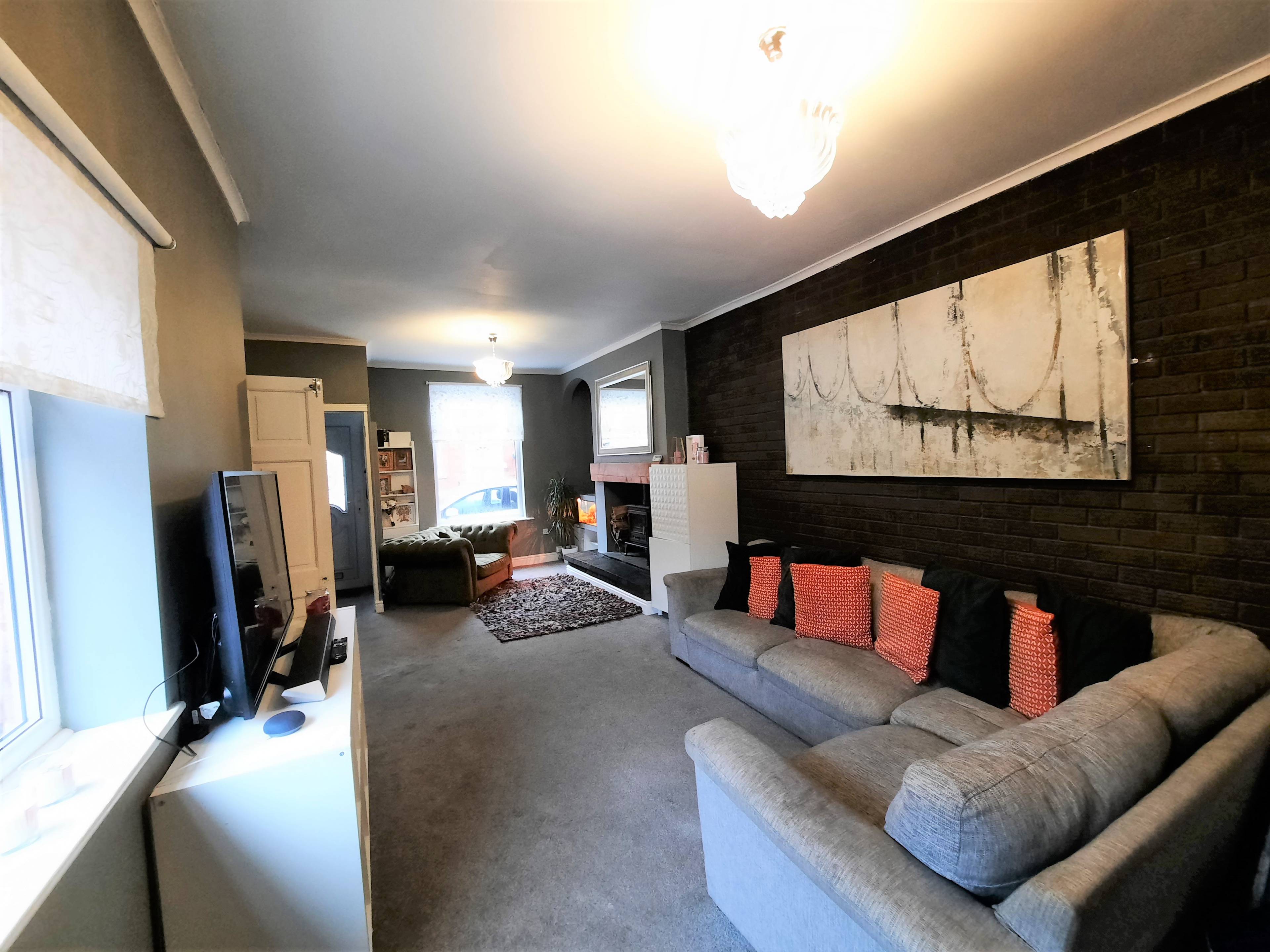 Lounge/Dining Room