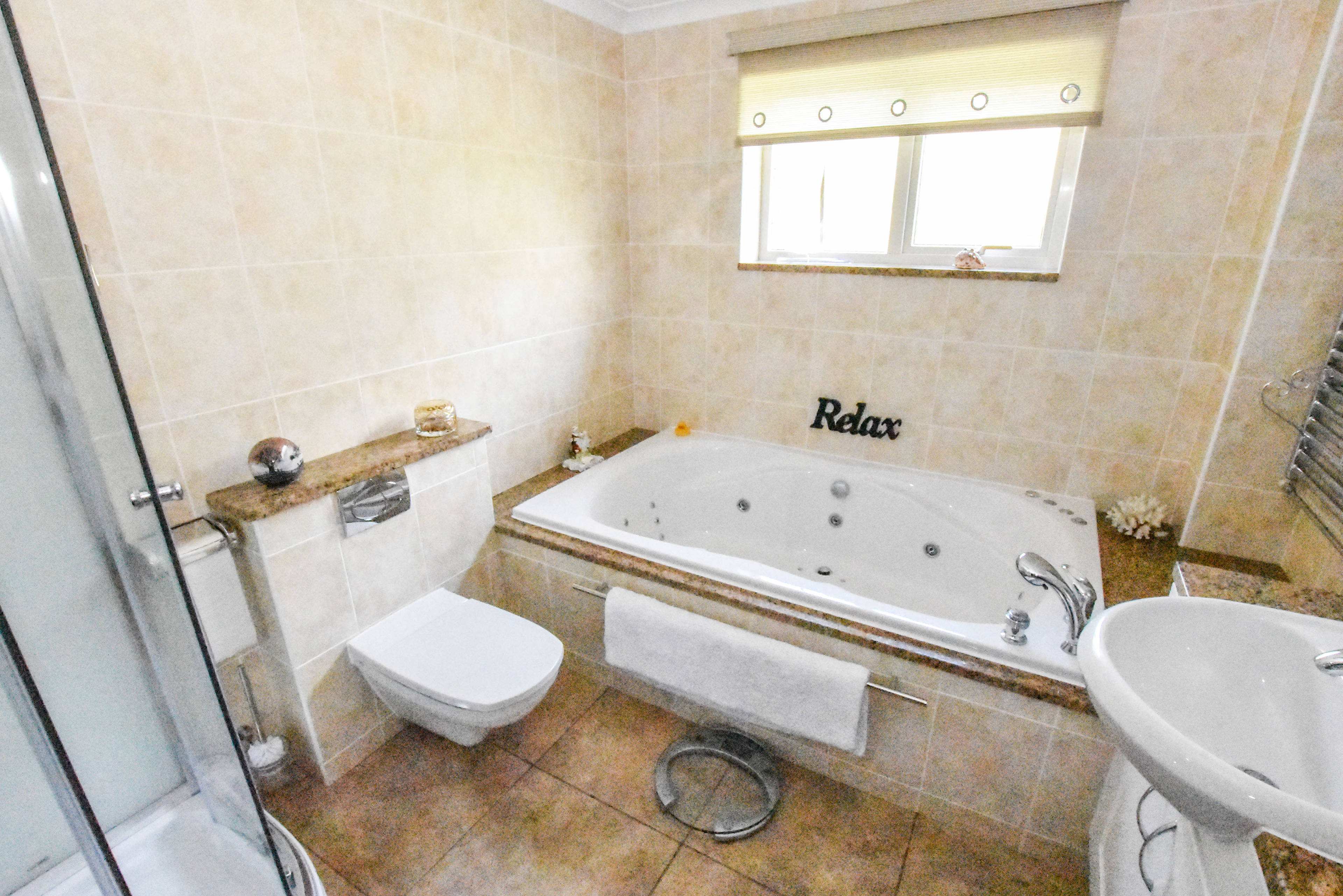 Master En-suite