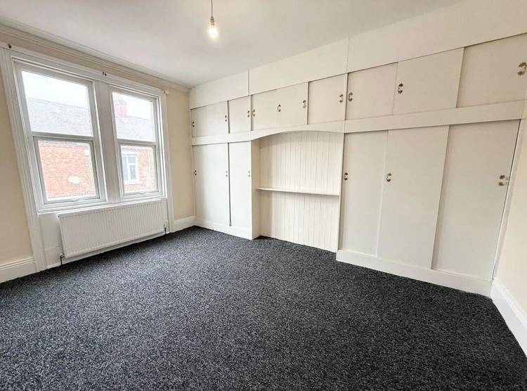 3 bedroom flat