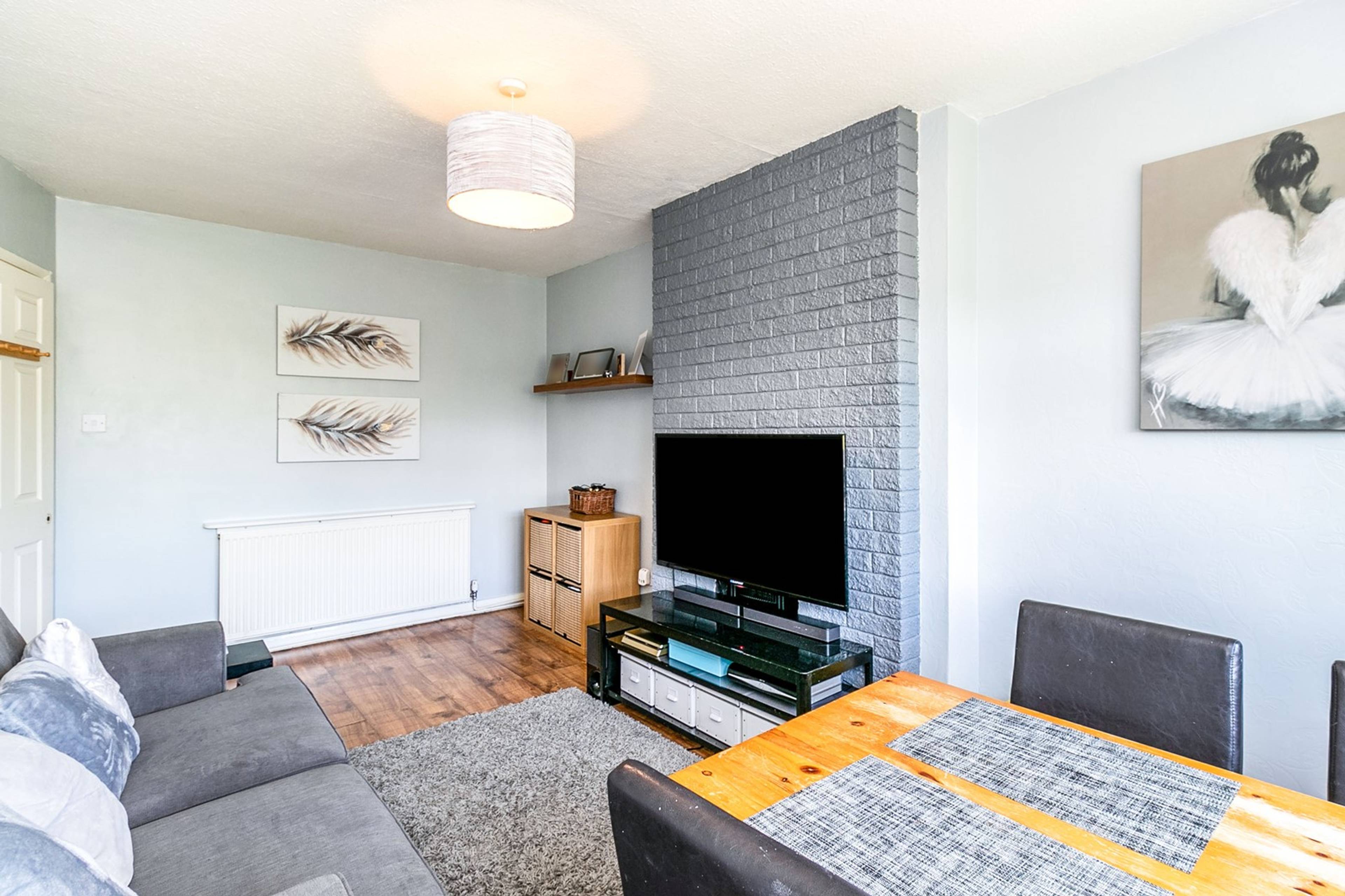 Lounge/Dining Room