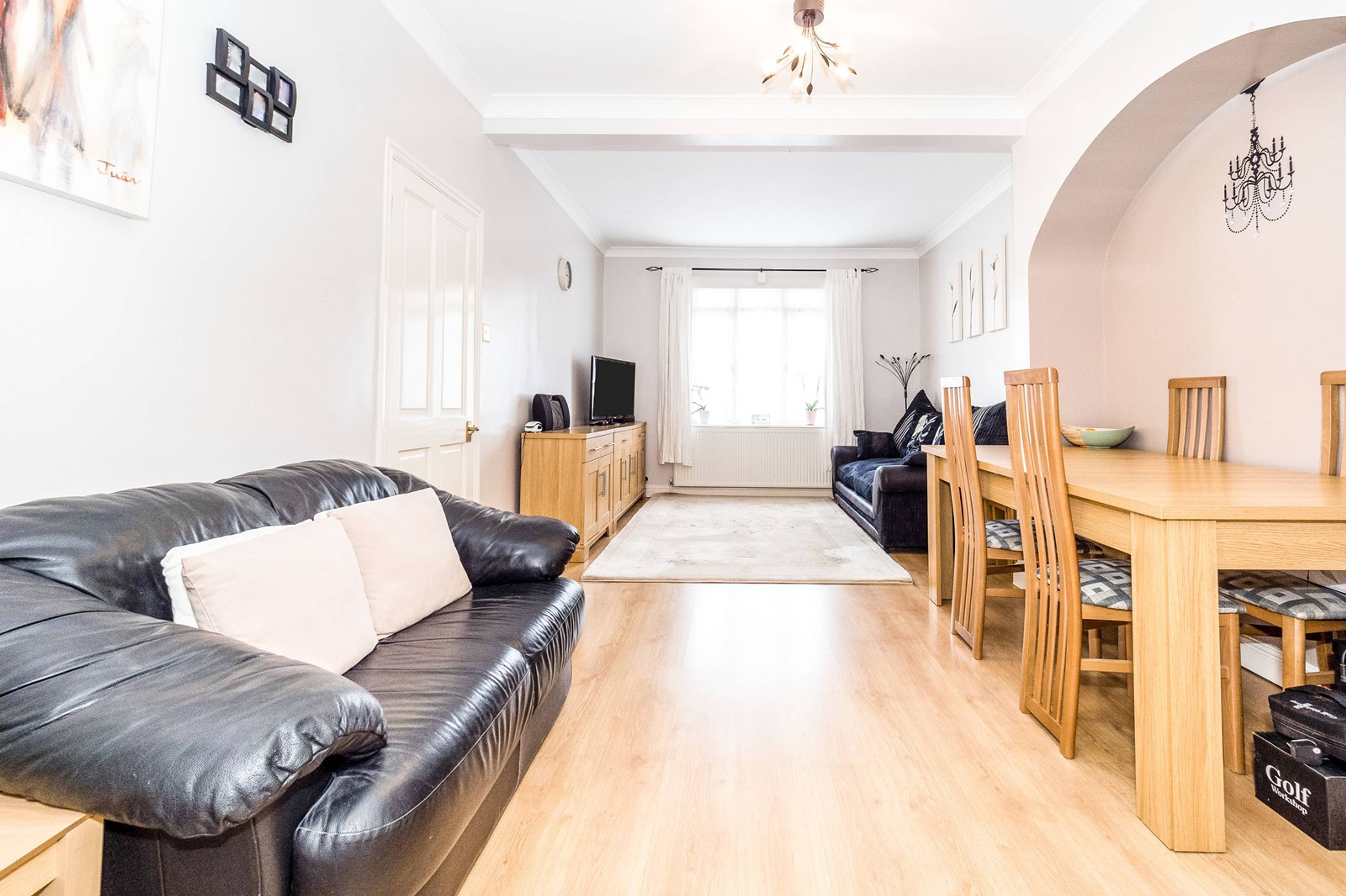 Lounge/Dining Room
