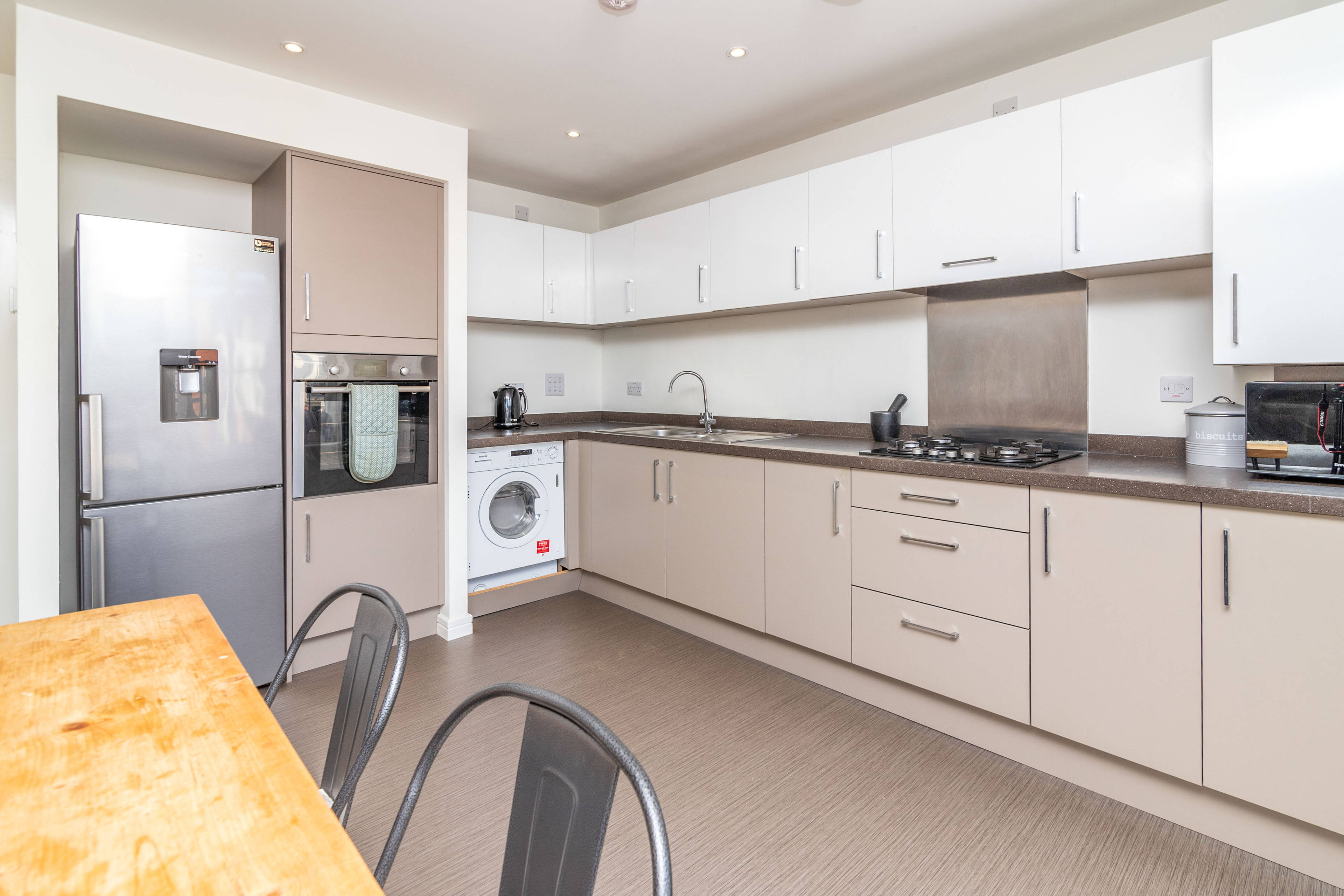 Lounge / Kitchen