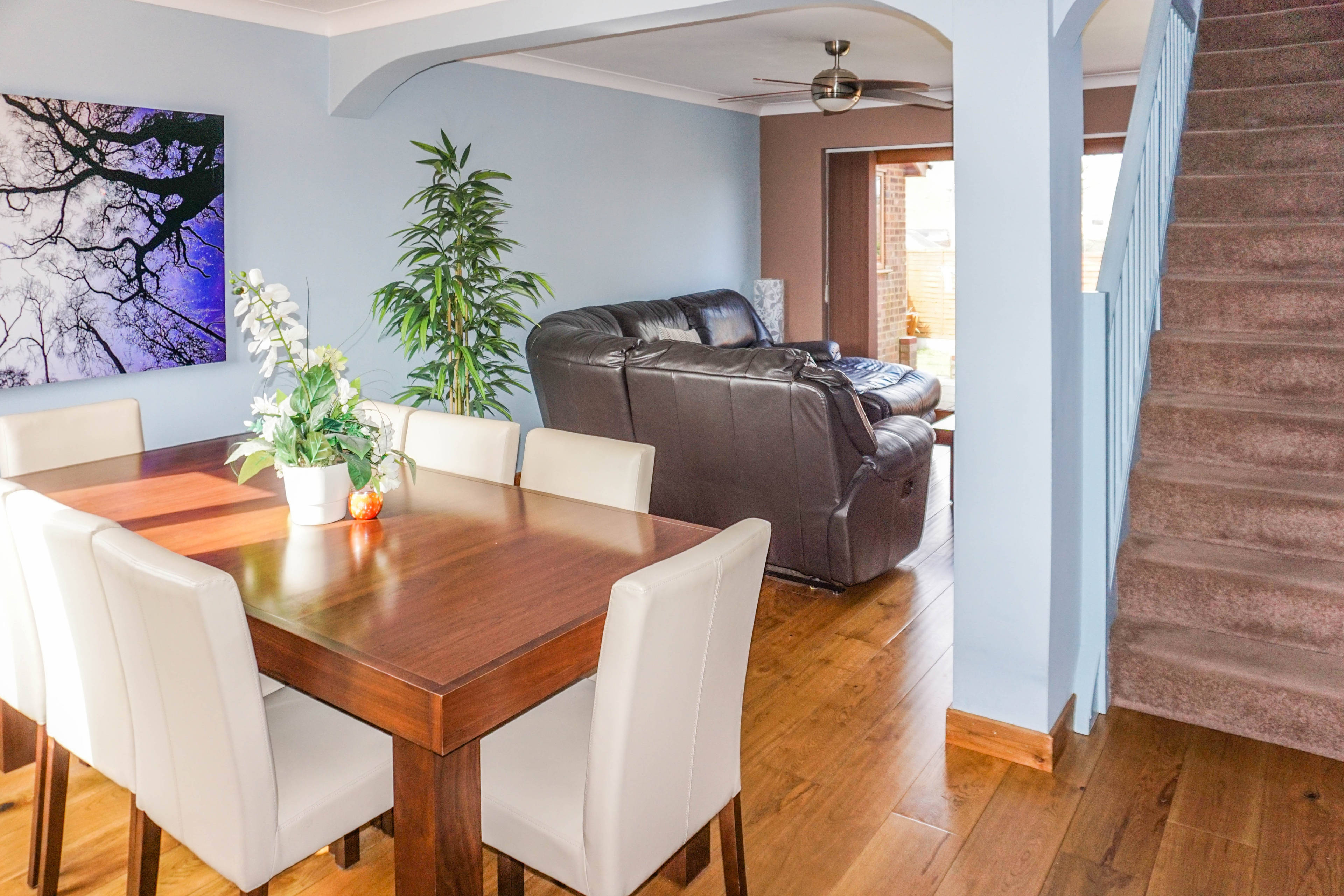 Lounge/Dining Room