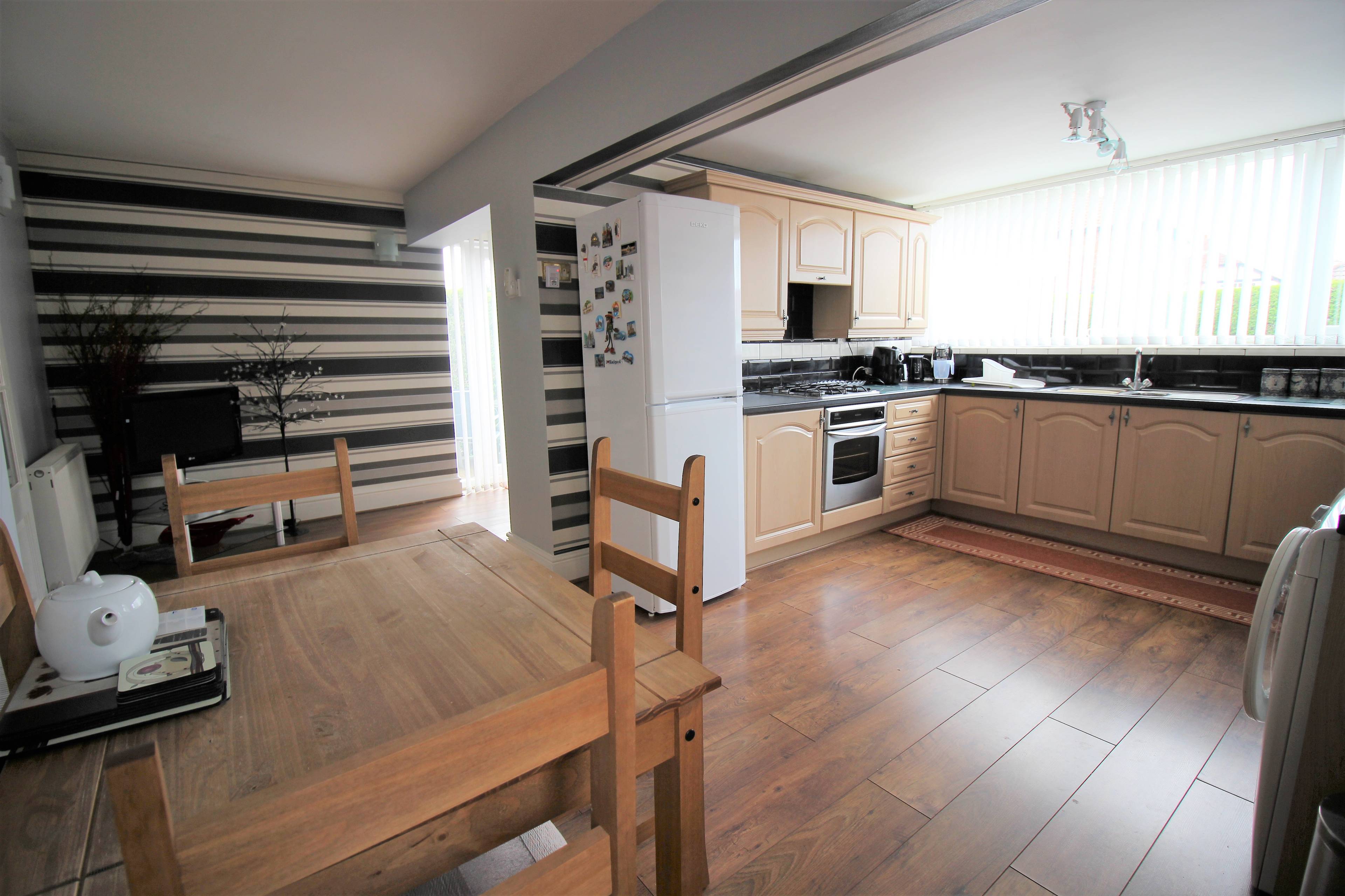 Kitchen/Breakfast