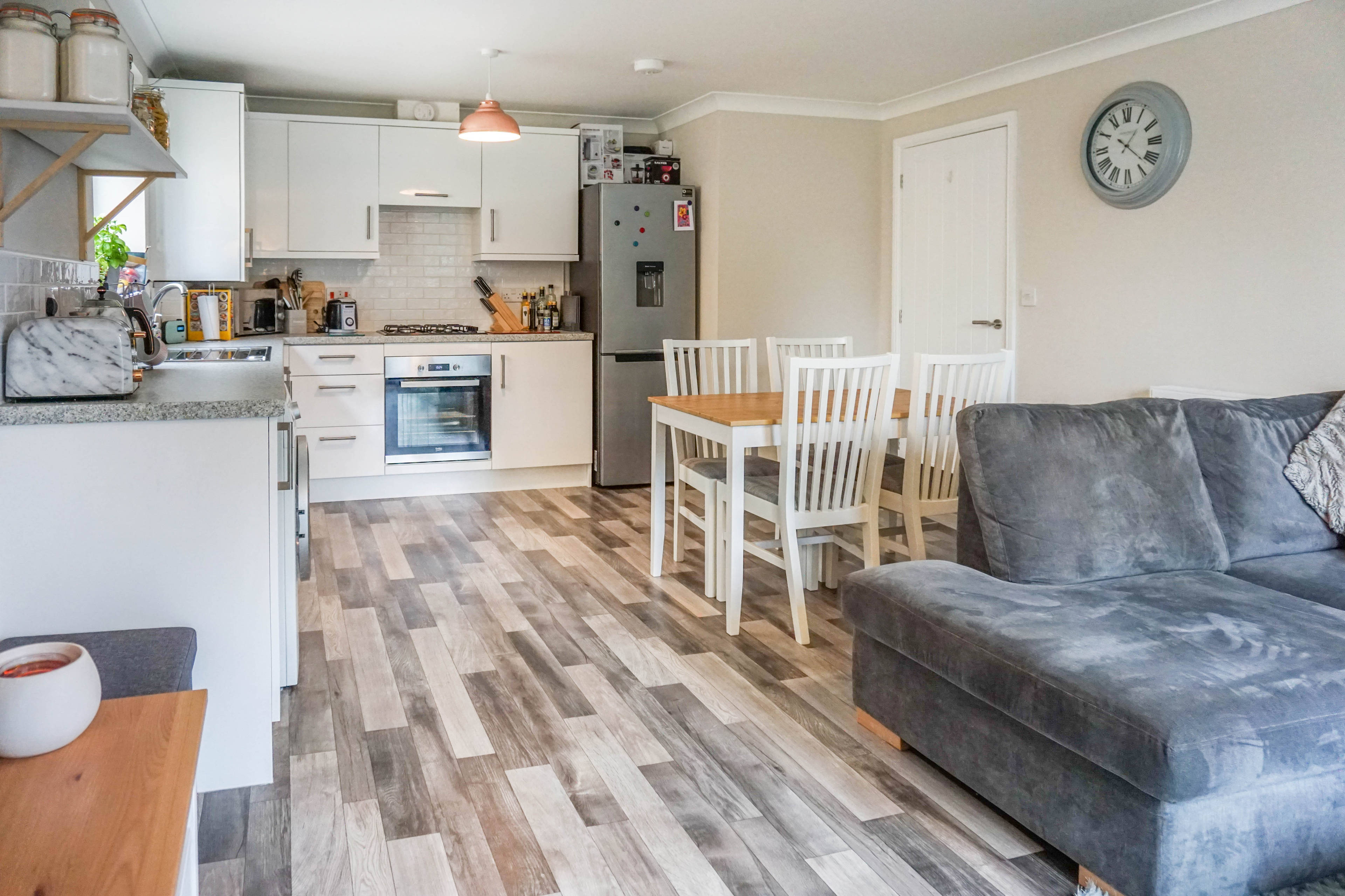 Lounge / Kitchen