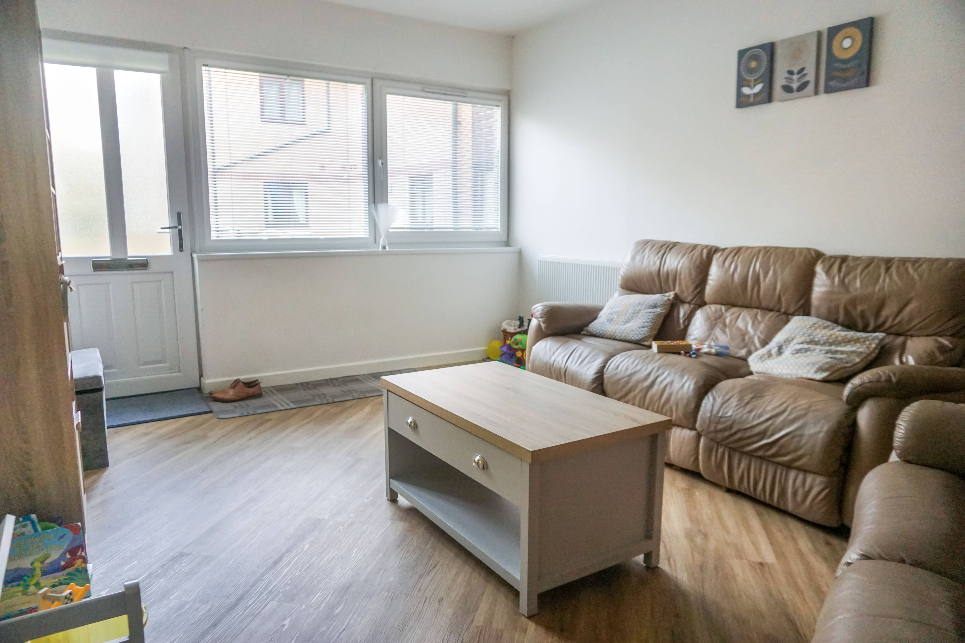Lounge / Kitchen