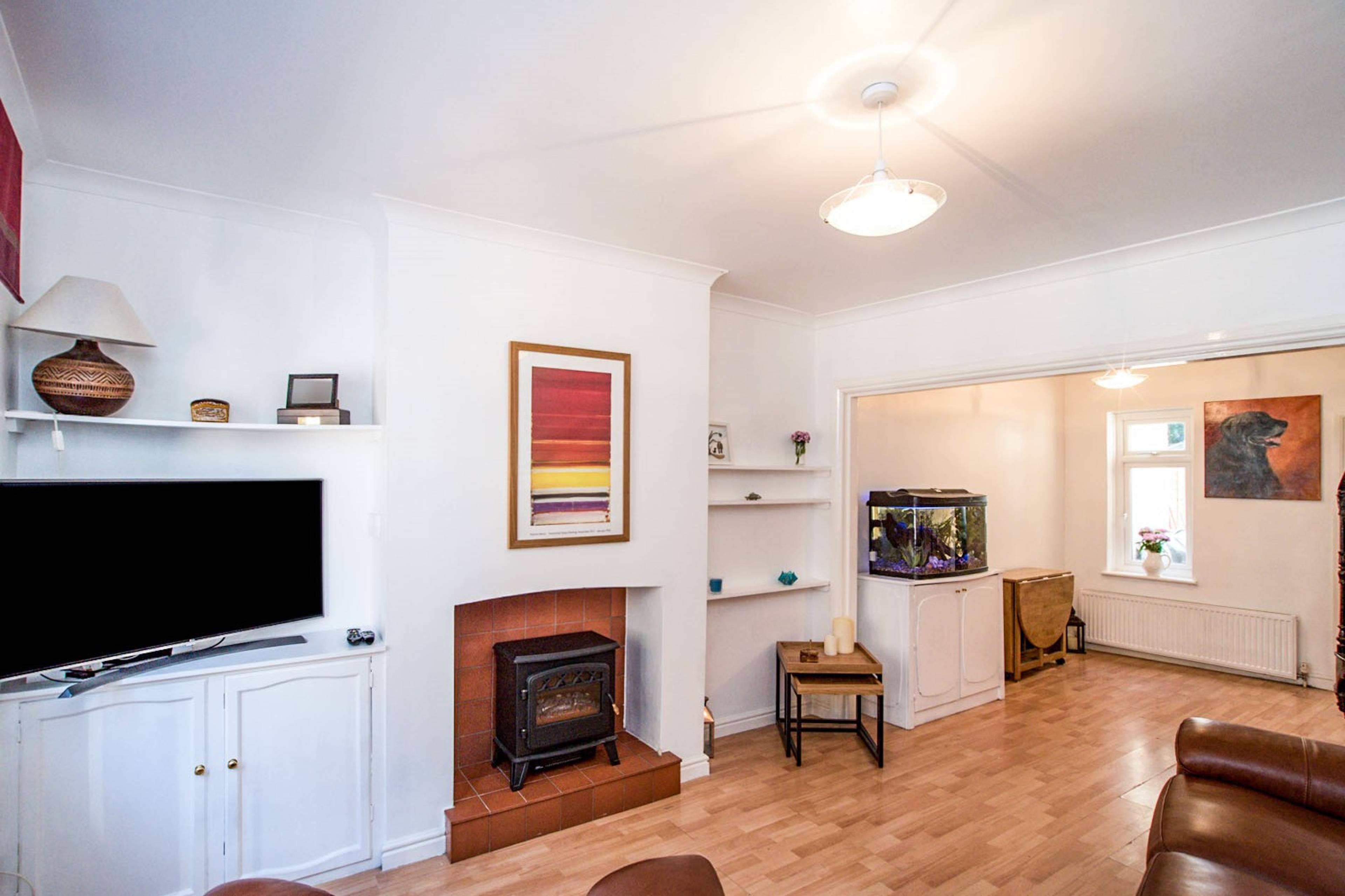 Lounge/Dining Room