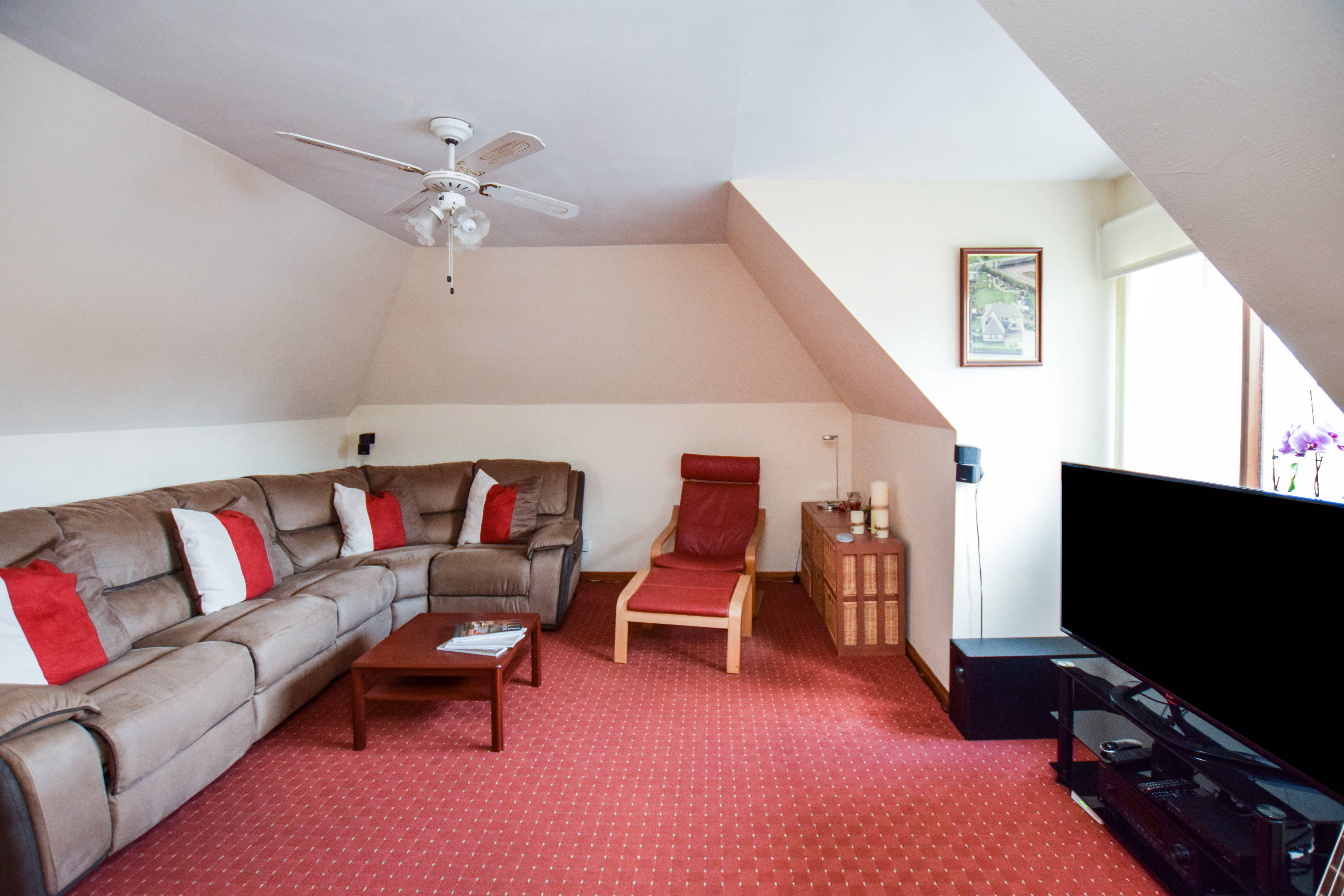 Cinema Room/Bed Five