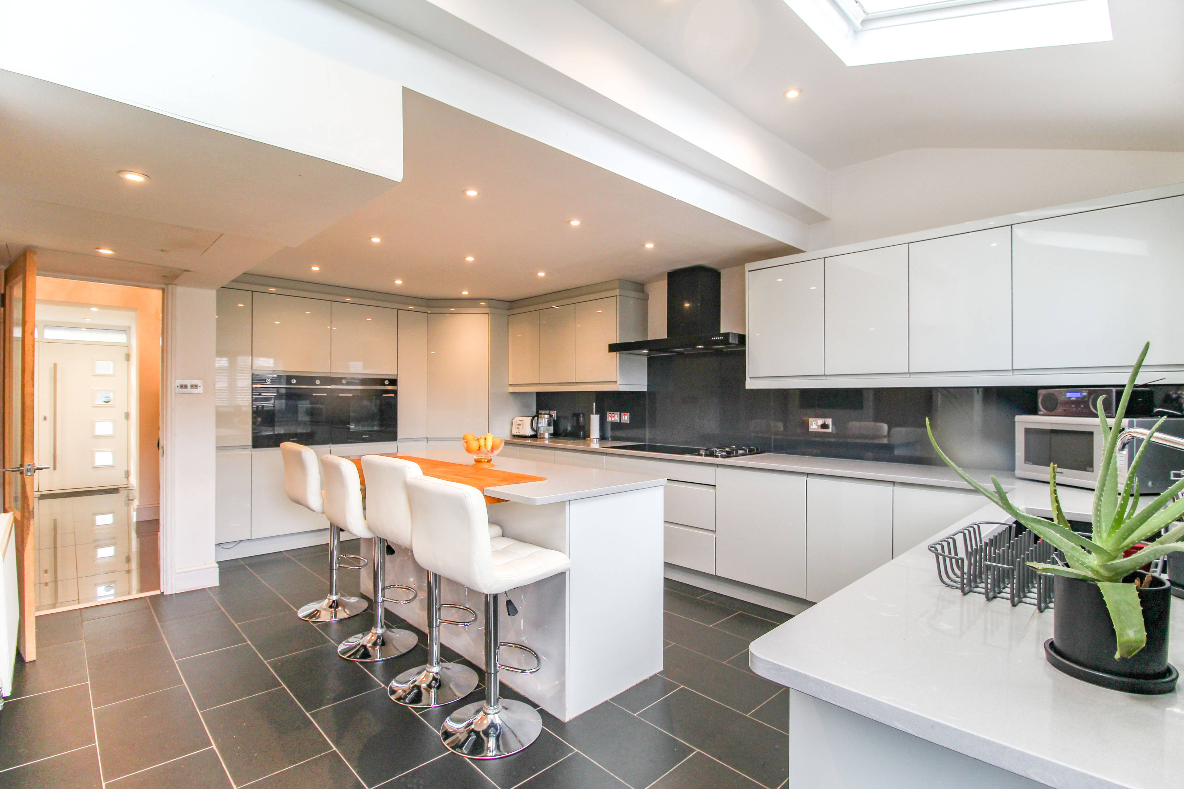 Kitchen/Breakfast