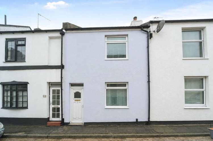 2 bedroom terraced house