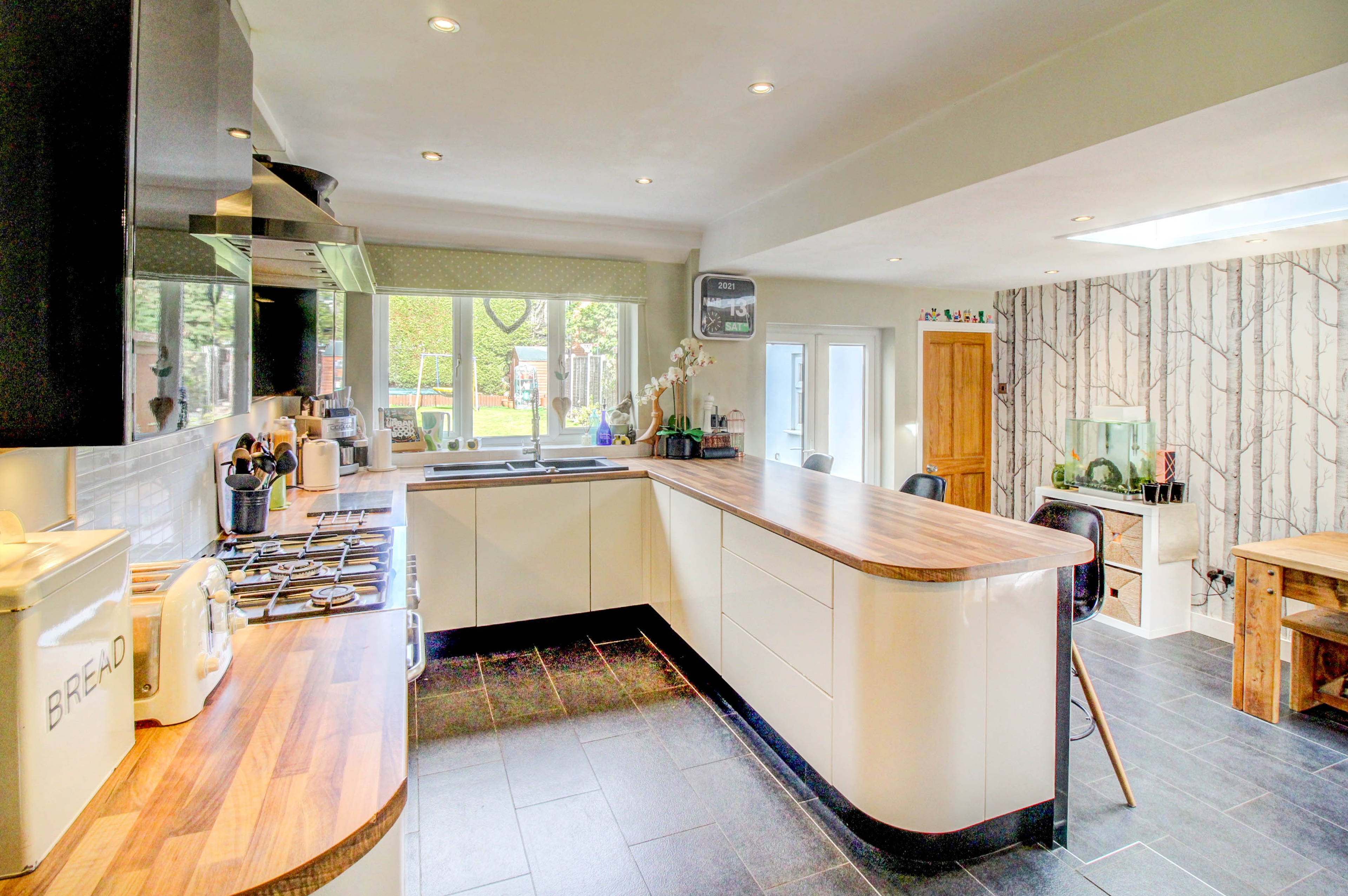 Kitchen/Breakfast