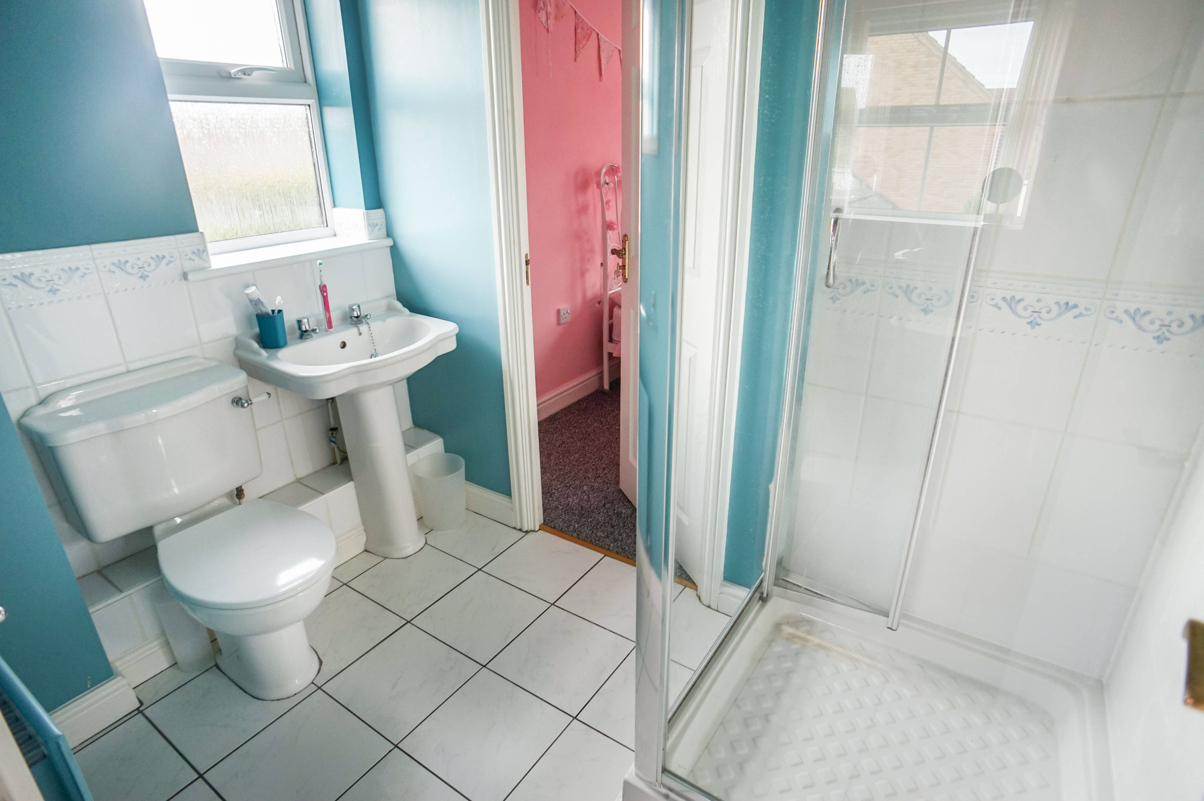 Jack & Jill En-suite