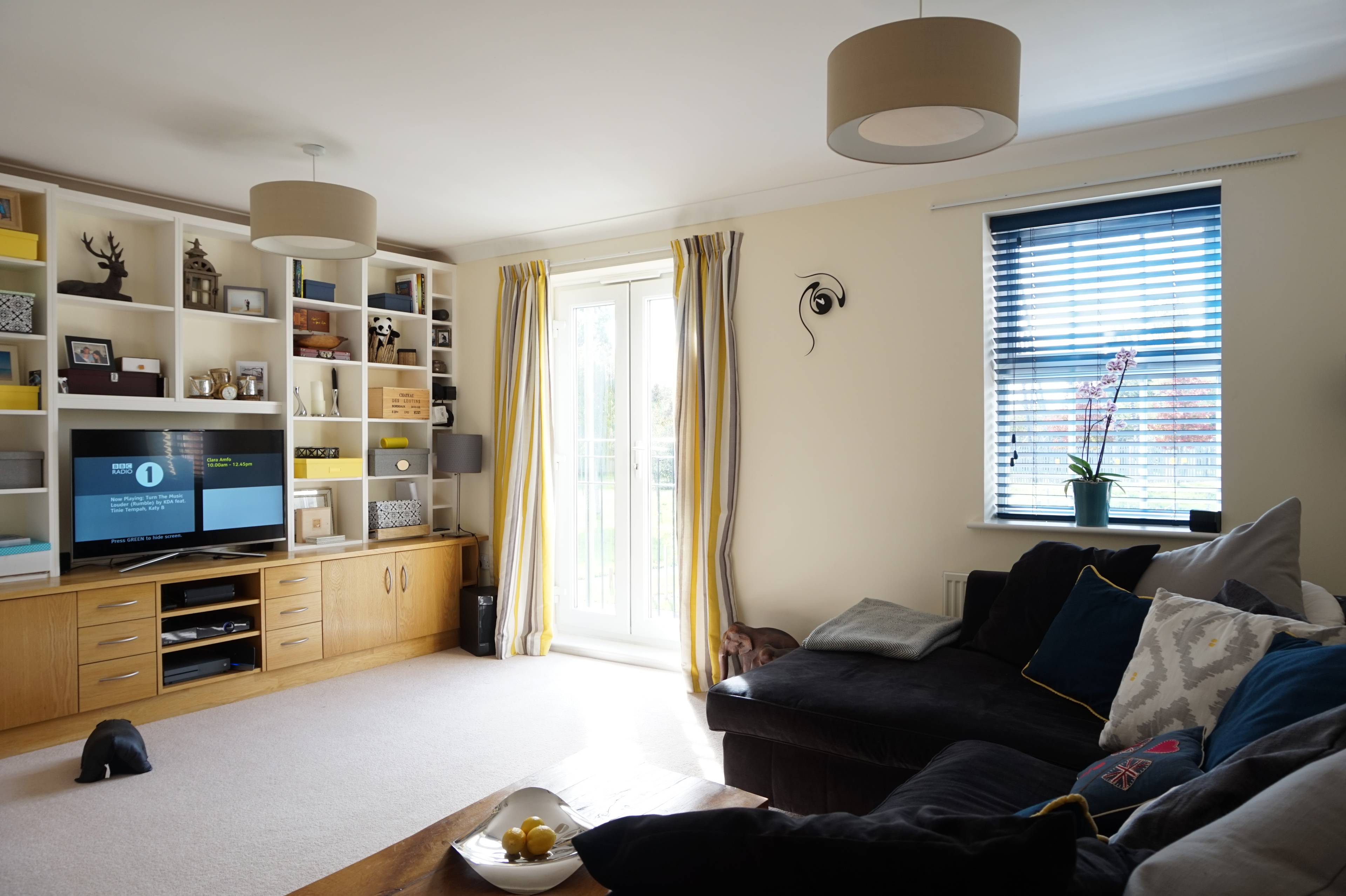 Lounge/Dining Room