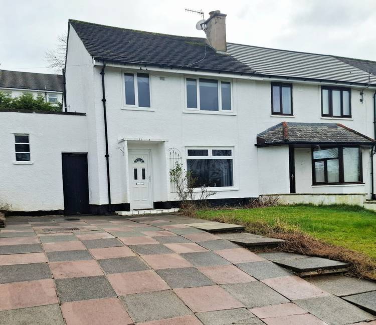 3 bedroom end of terrace house