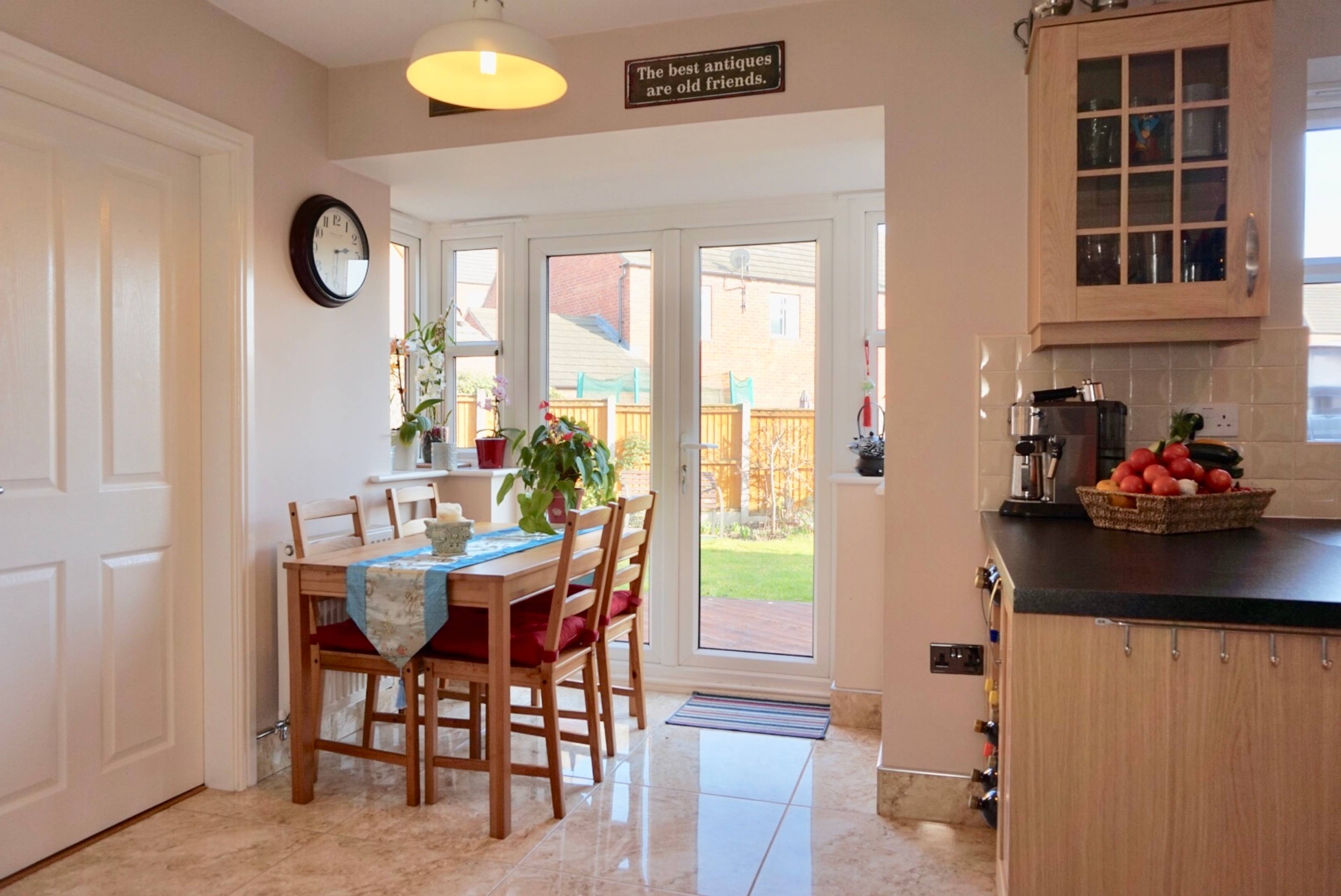 Kitchen/Breakfast