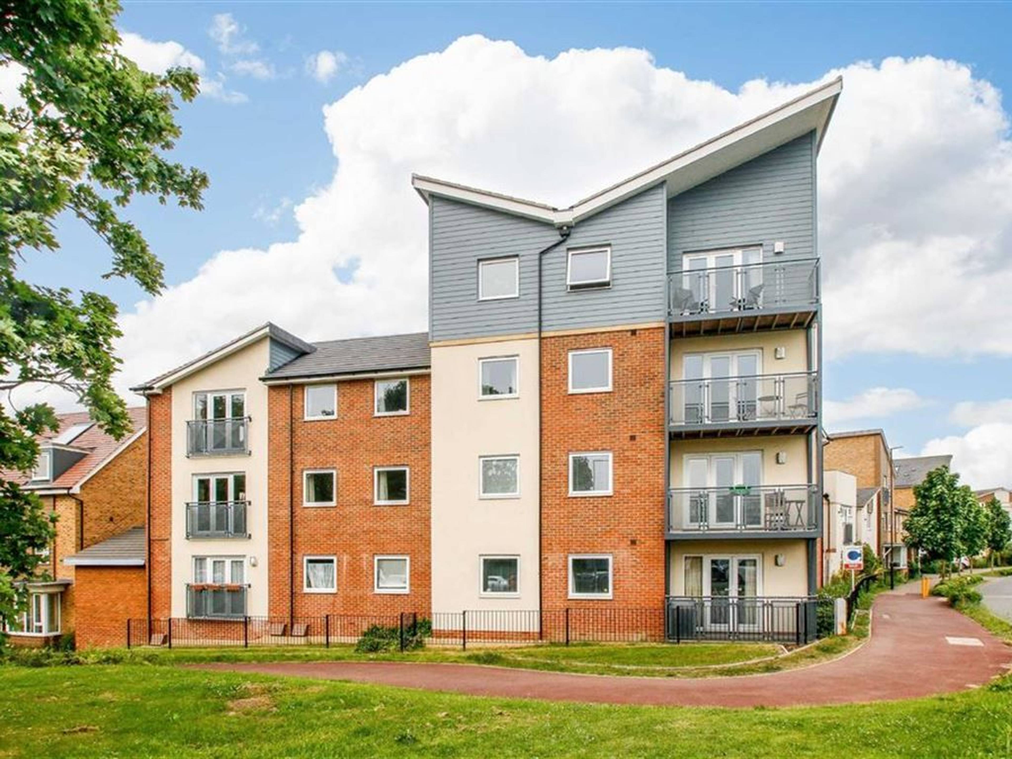 Addington Avenue, Milton Keynes