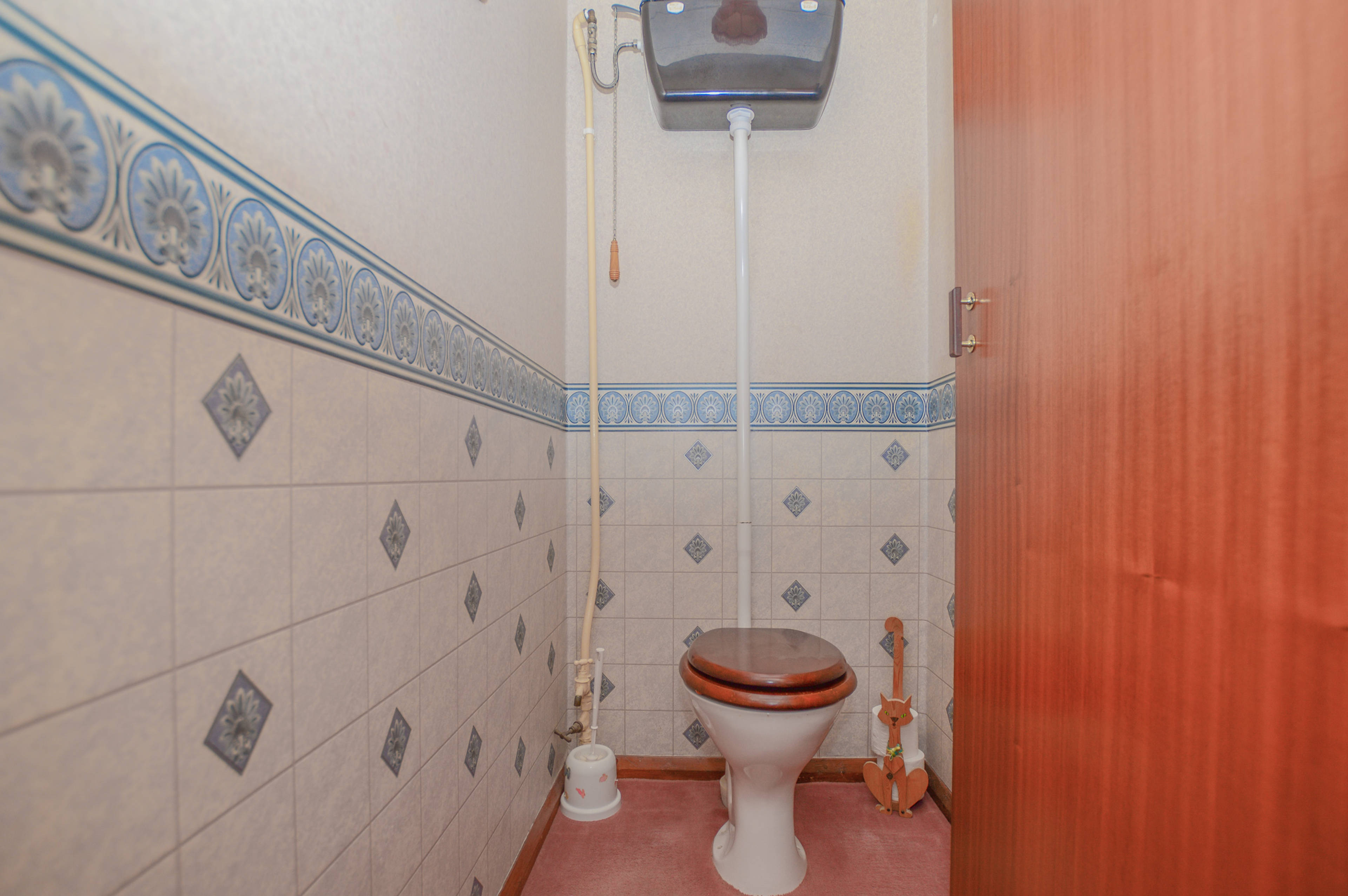 Downstairs Cloakroom