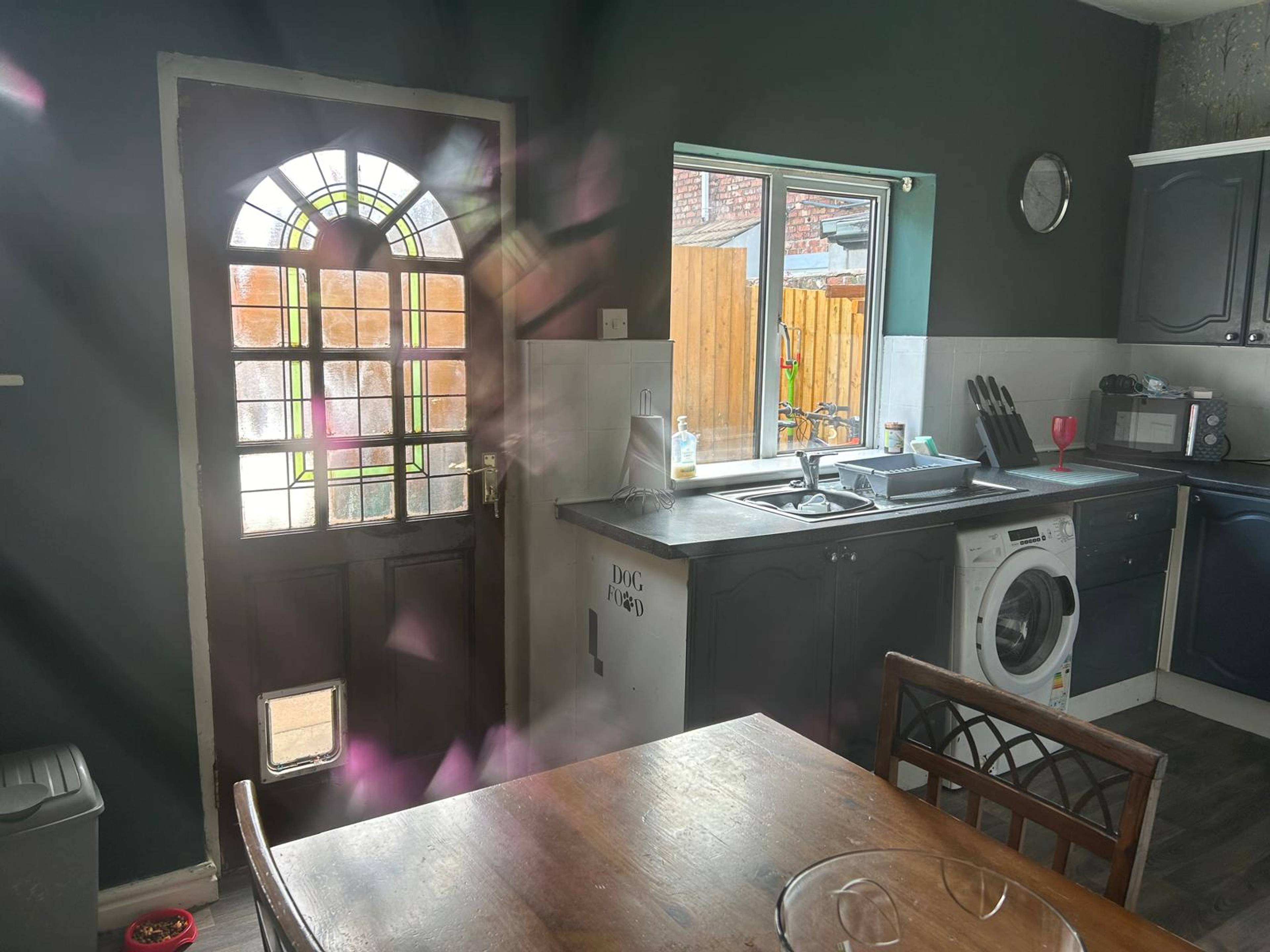 Kitchen/dining Room