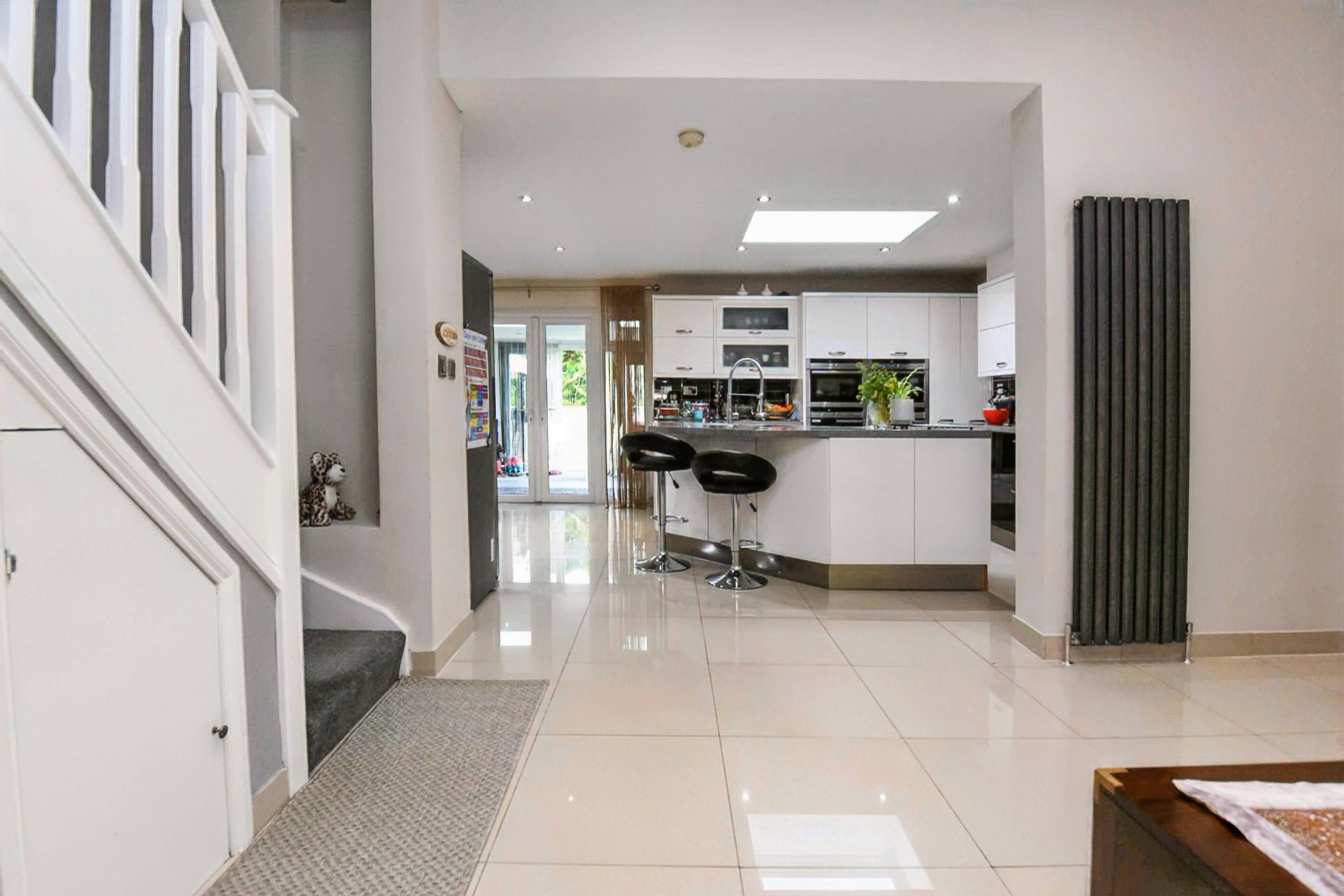 Lounge / Kitchen