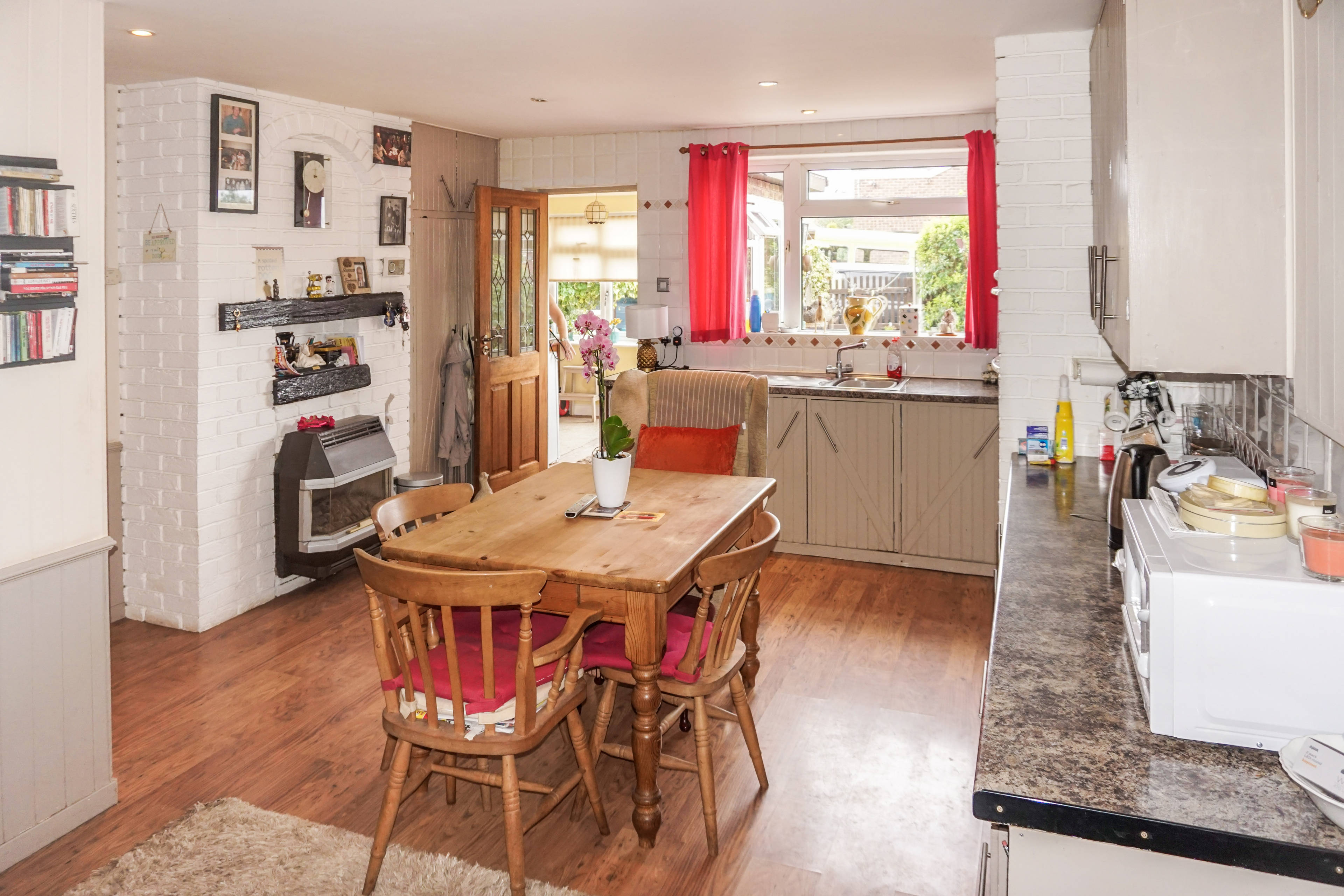 Kitchen/Breakfast