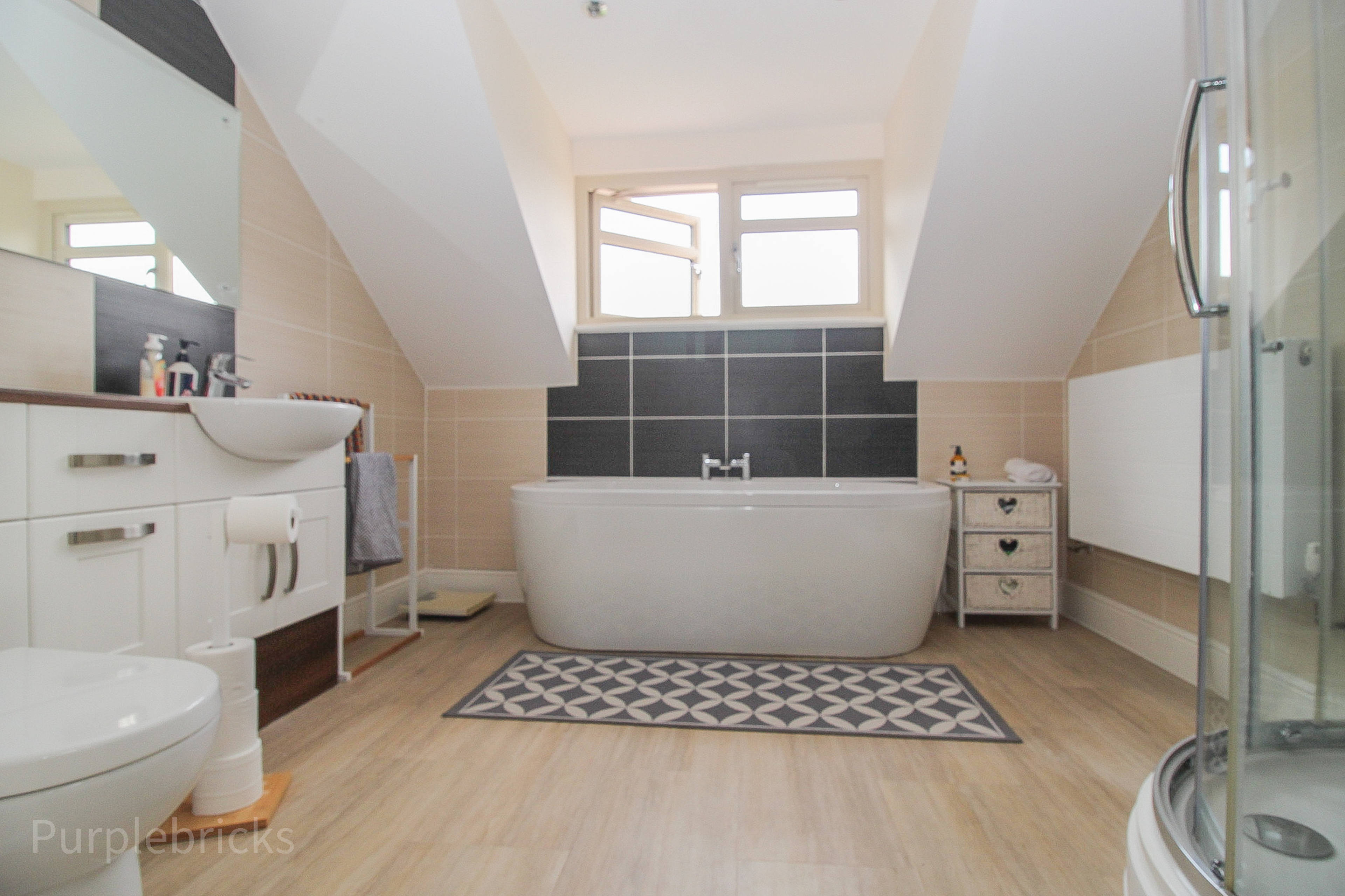 Master En-suite