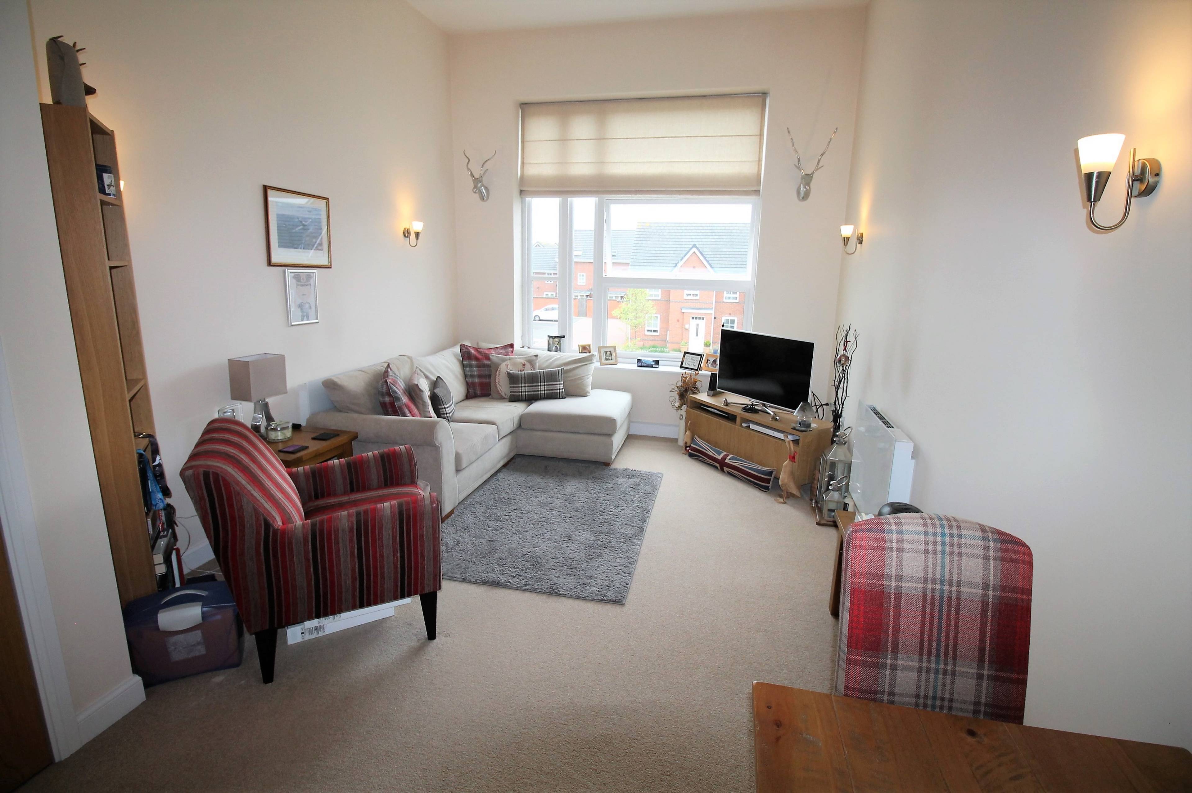 Lounge / Kitchen