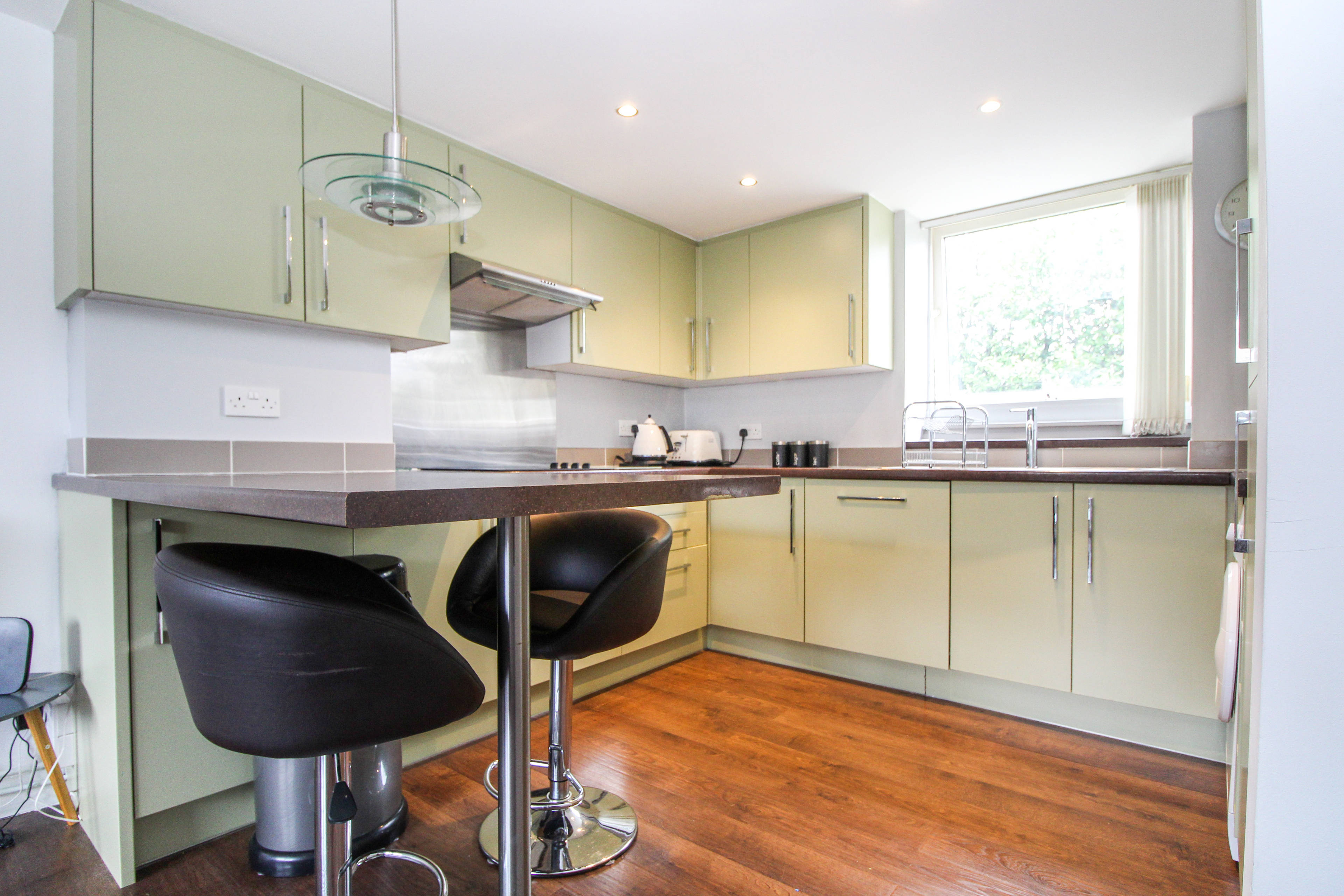 Lounge / Kitchen