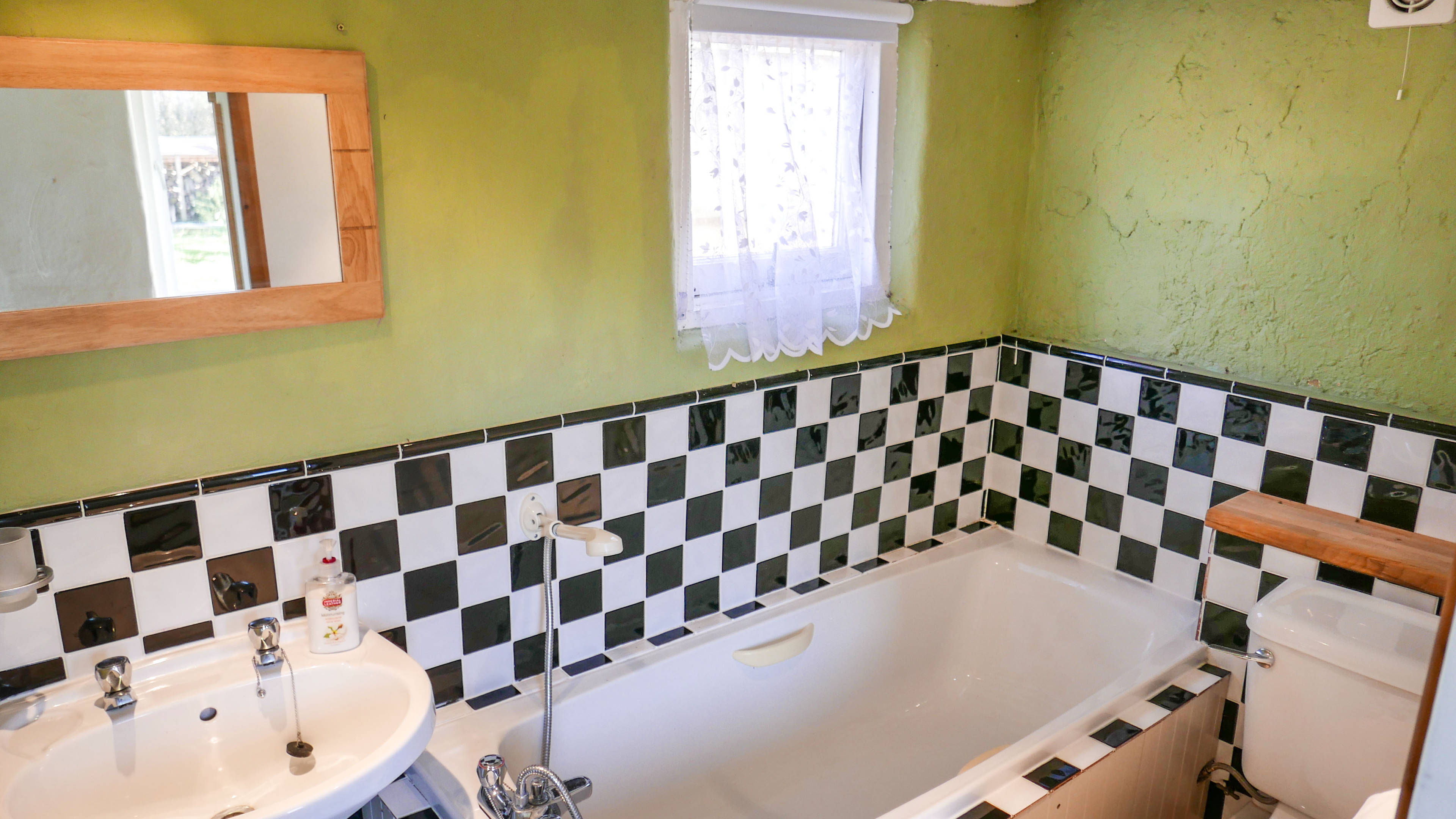 Annexe Bathroom