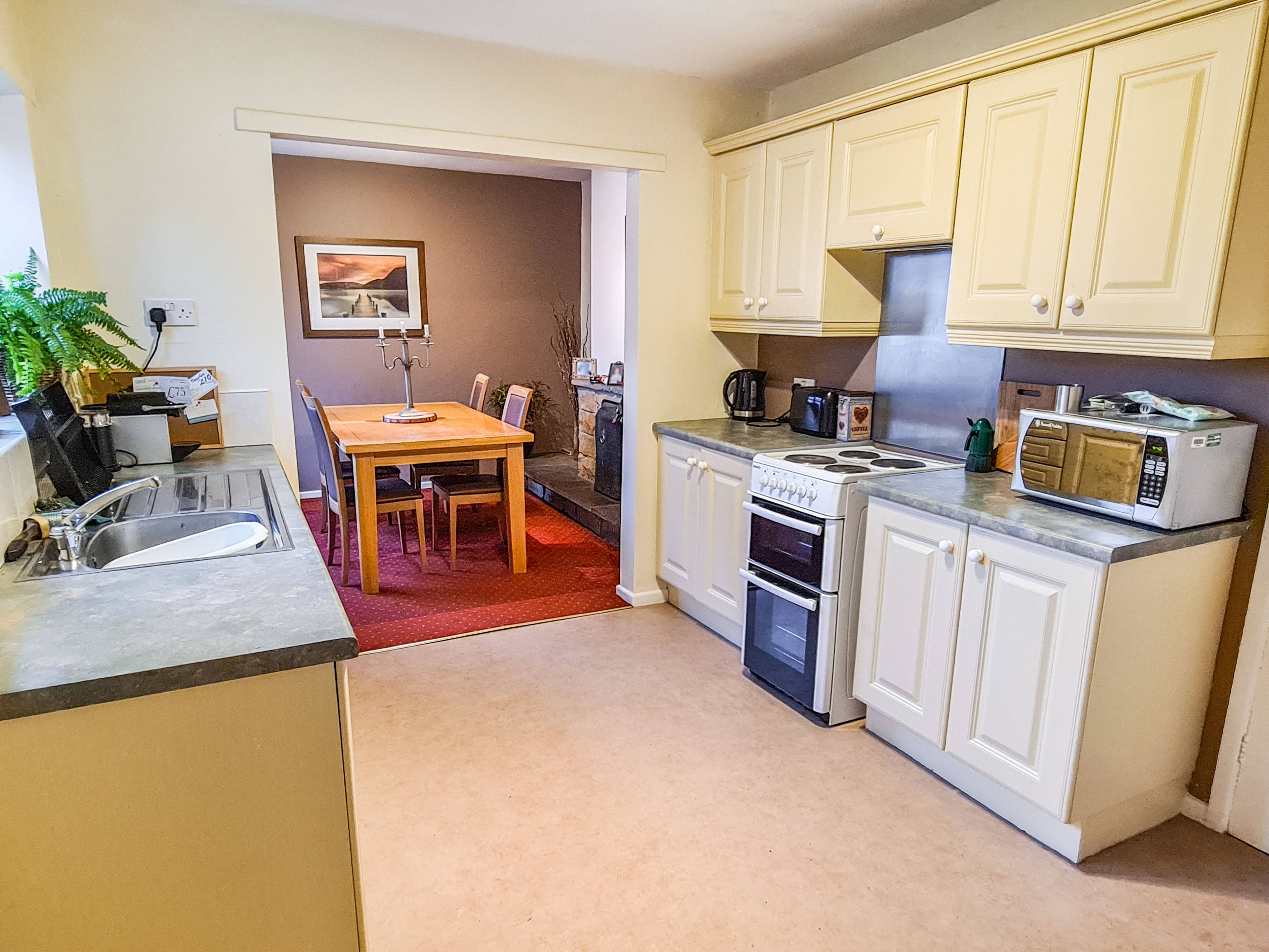 Kitchen/Dining Room
