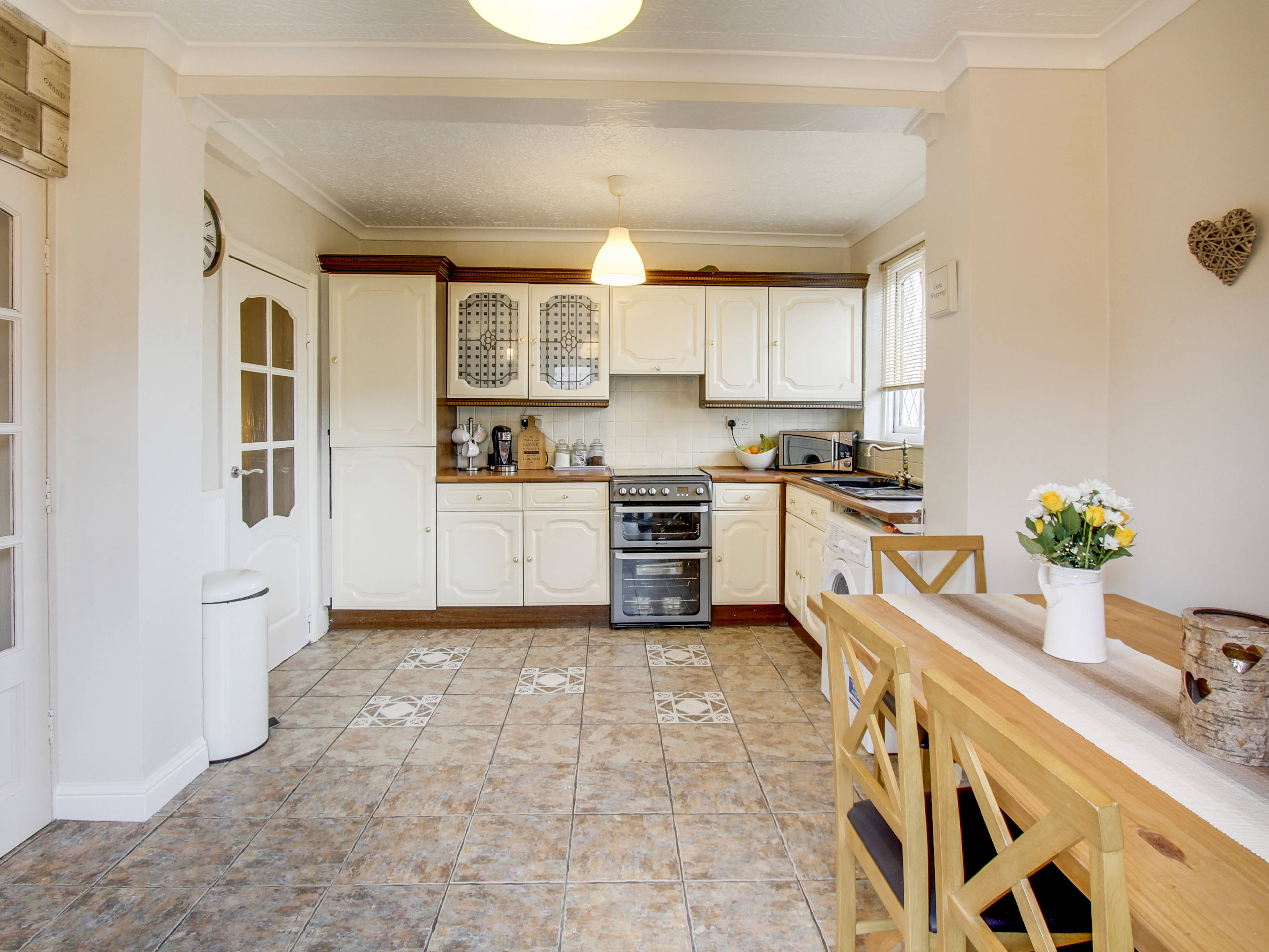 Kitchen/Breakfast