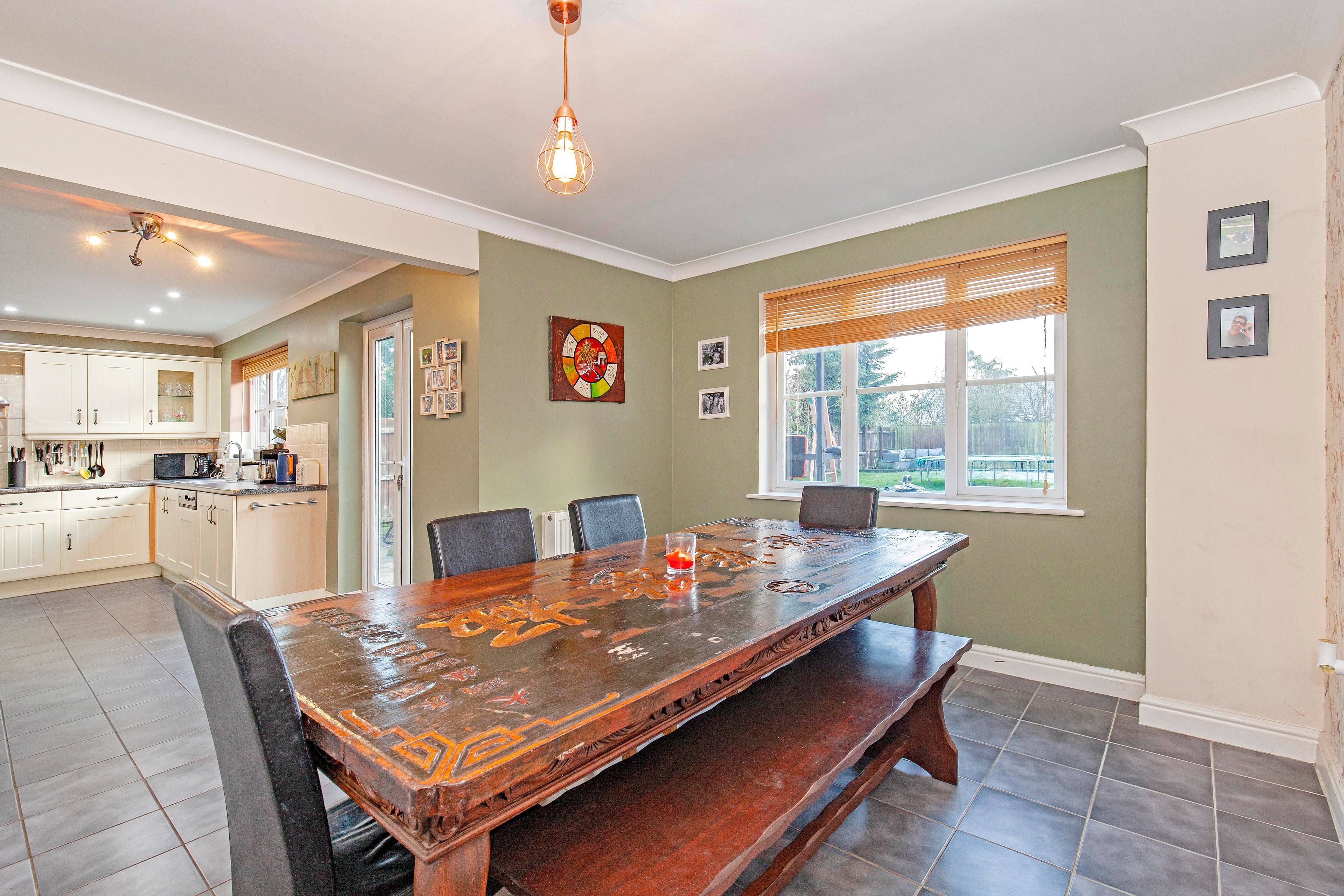 Kitchen/Dining Room
