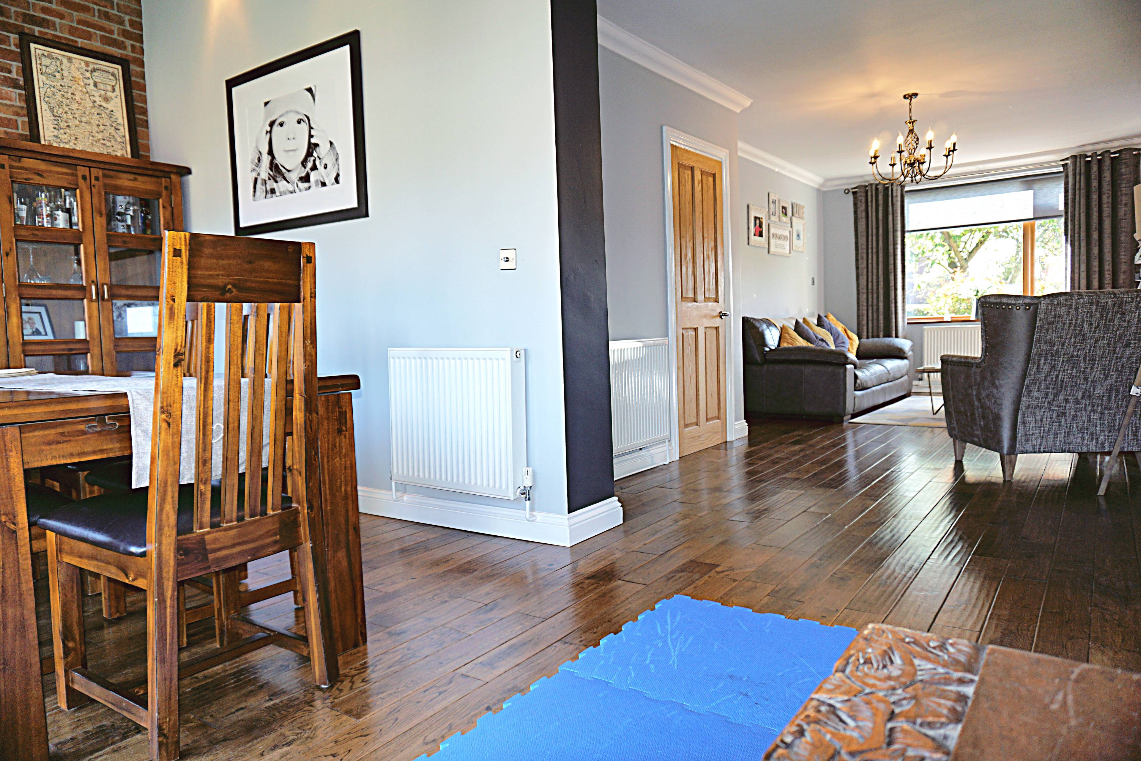 Lounge/Dining Room