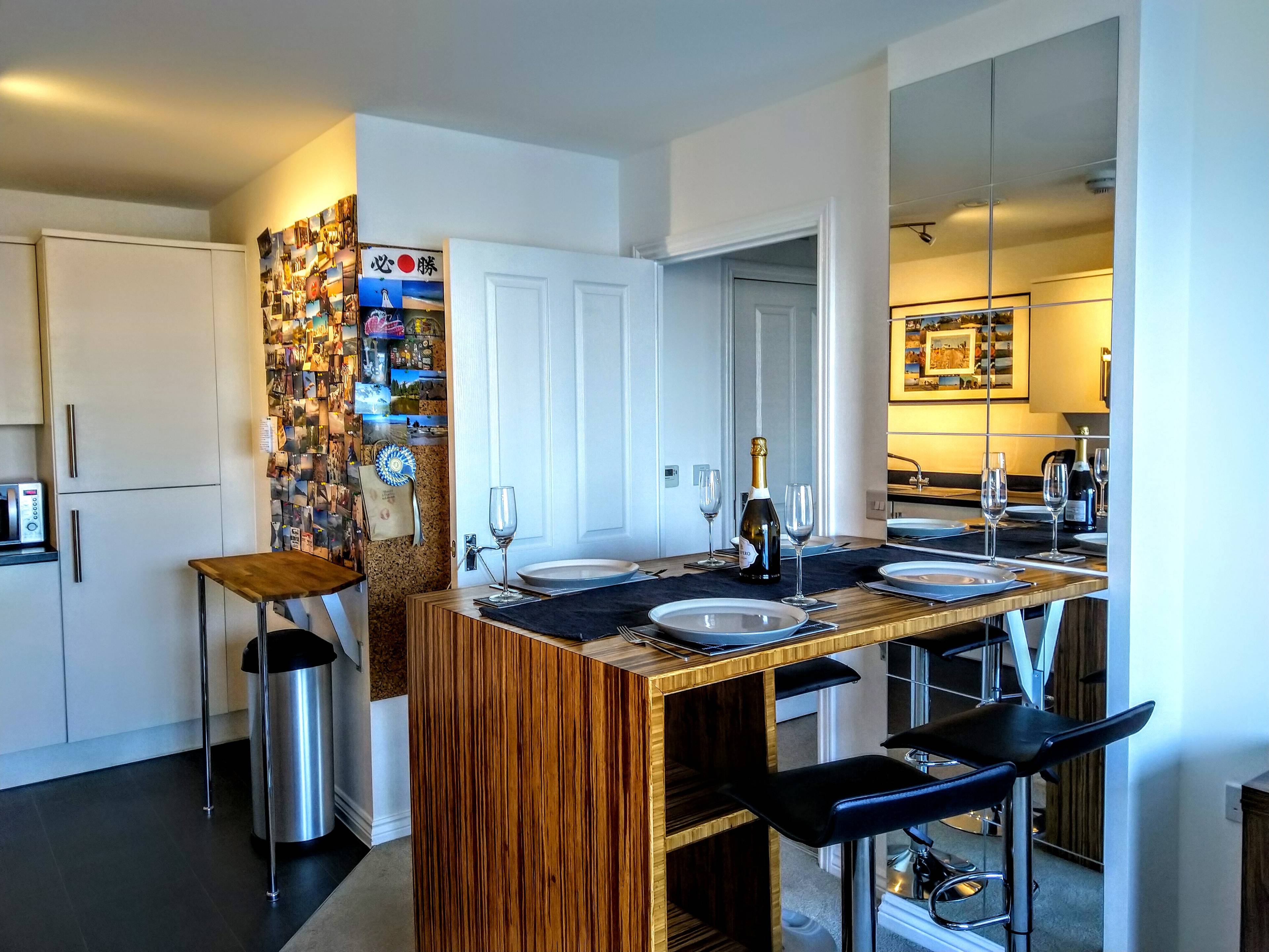 Lounge/Dining Room