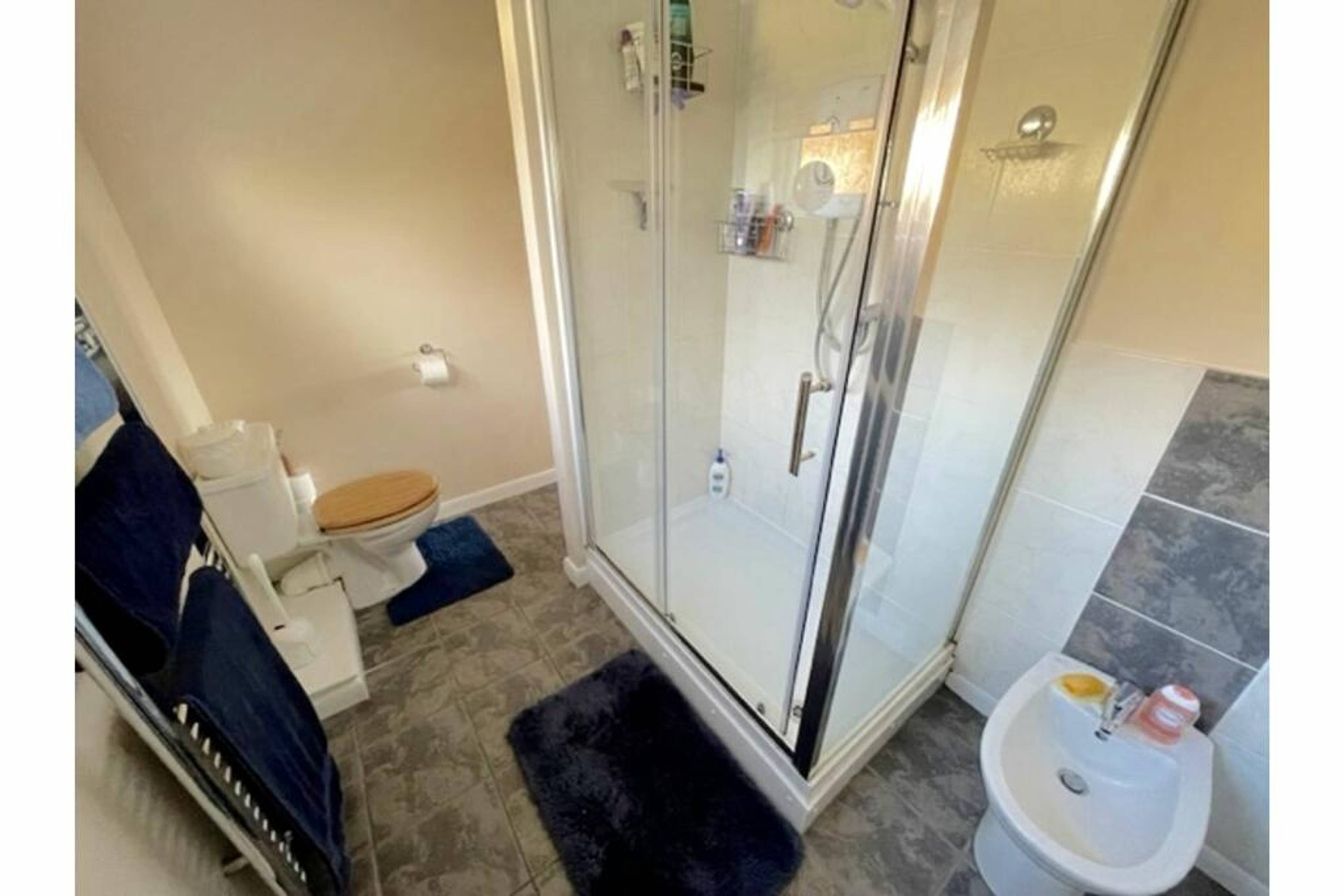 Master En-suite