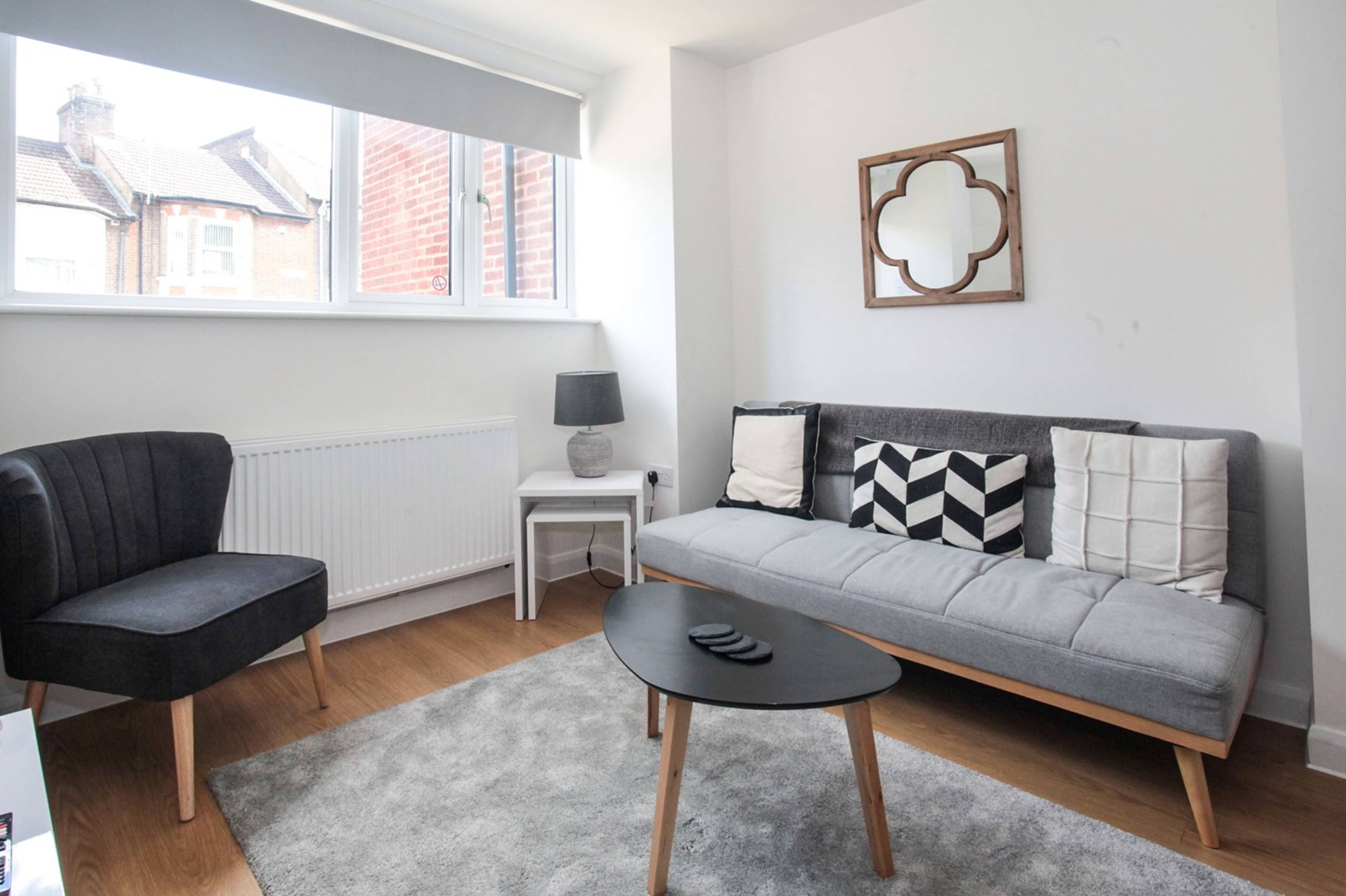 Lounge / Kitchen