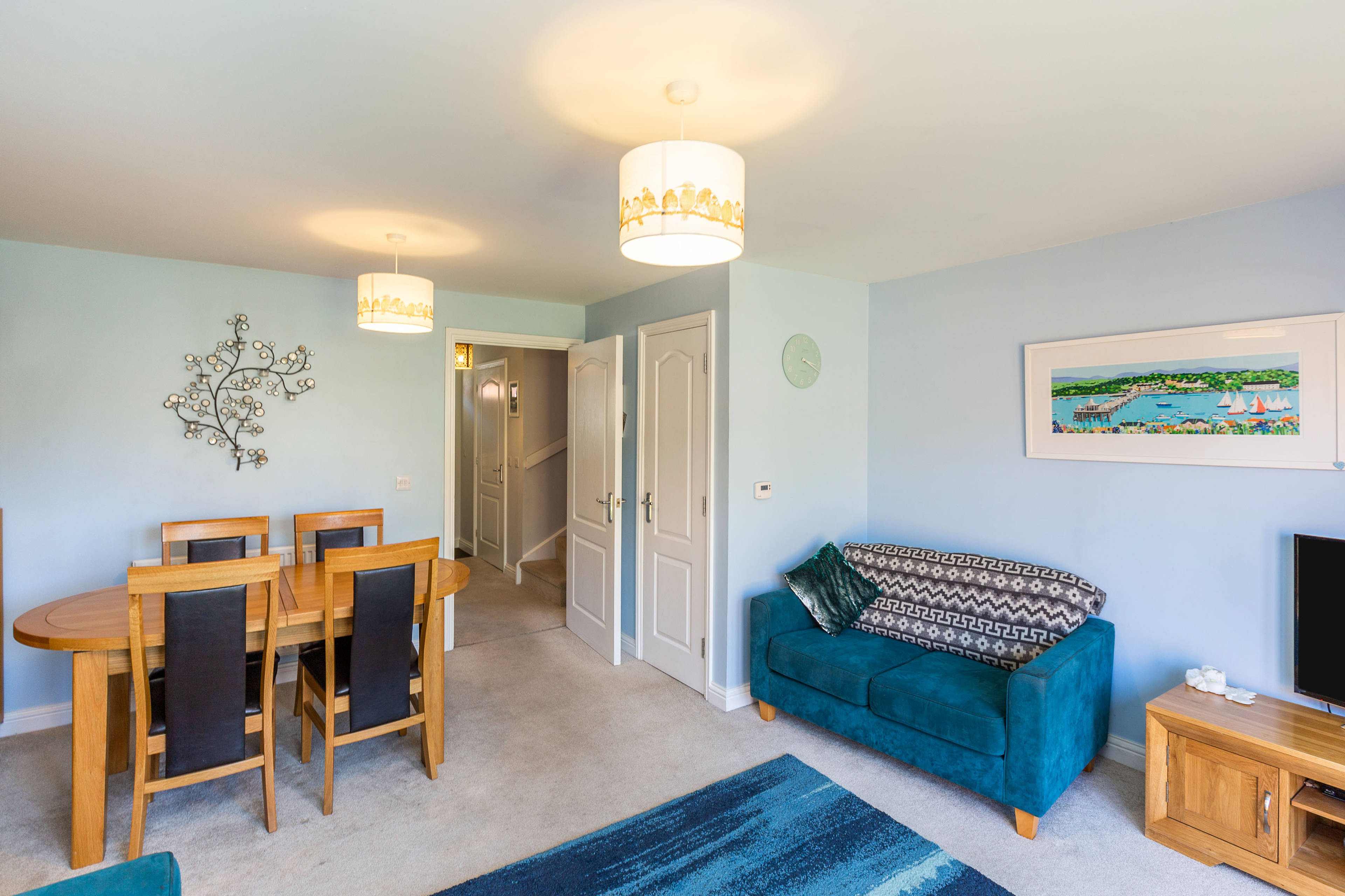 Lounge/Dining Room