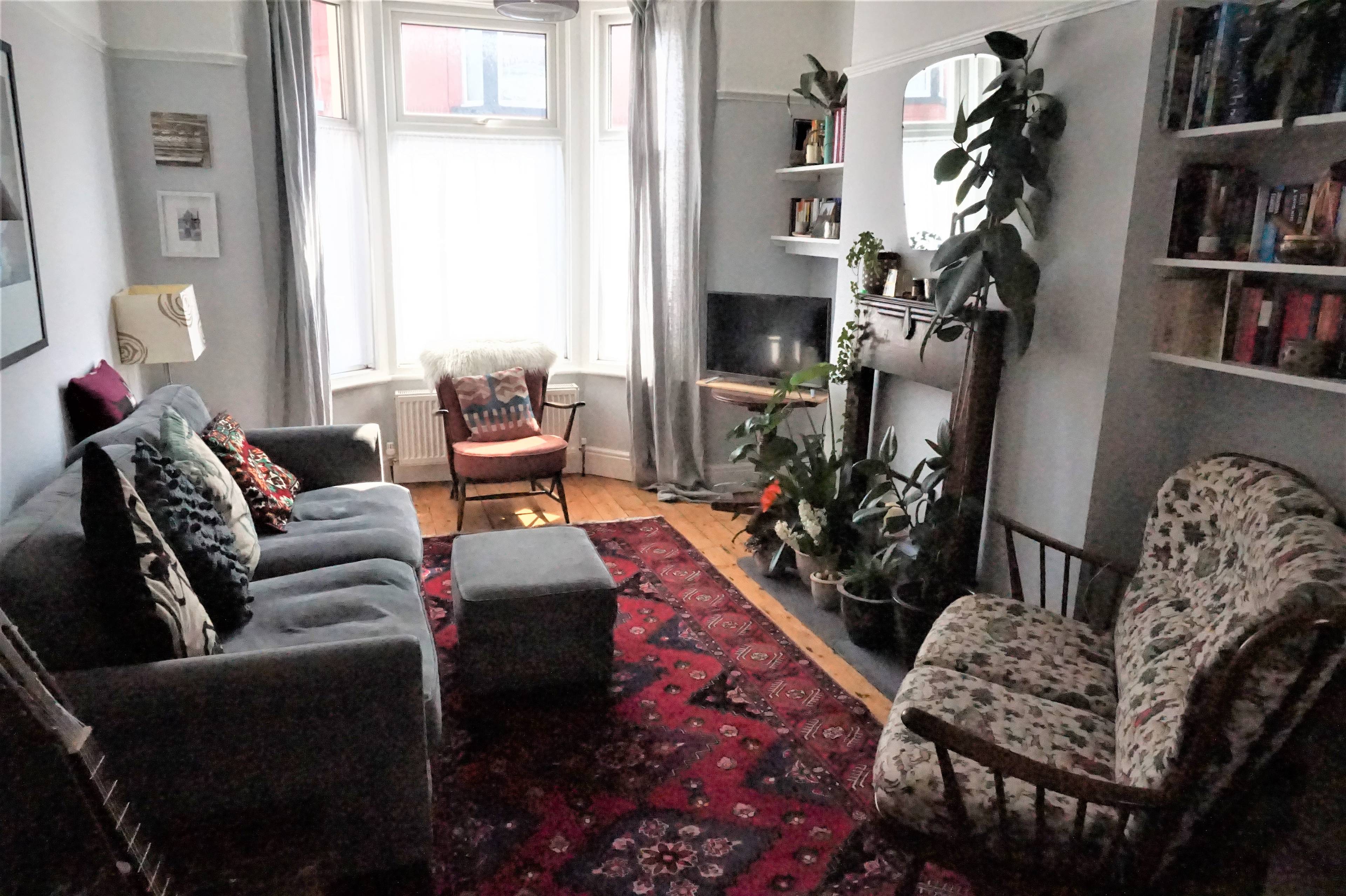 Lounge/Dining Room