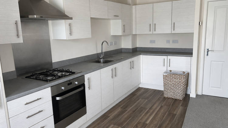 2 bedroom ground floor flat