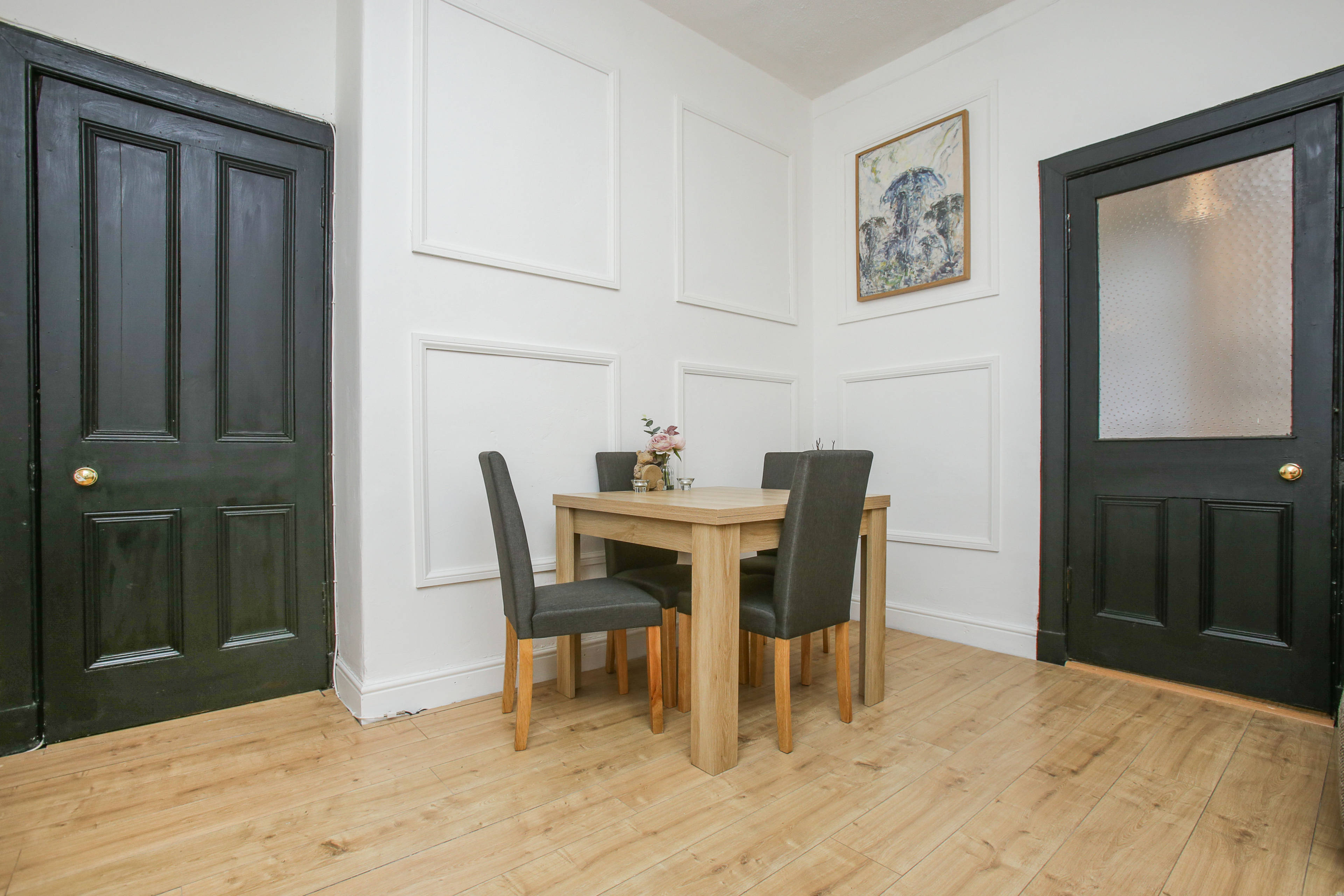 Lounge/Dining Room