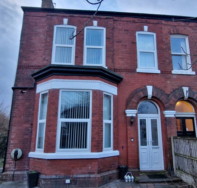 4 bedroom semi-detached house