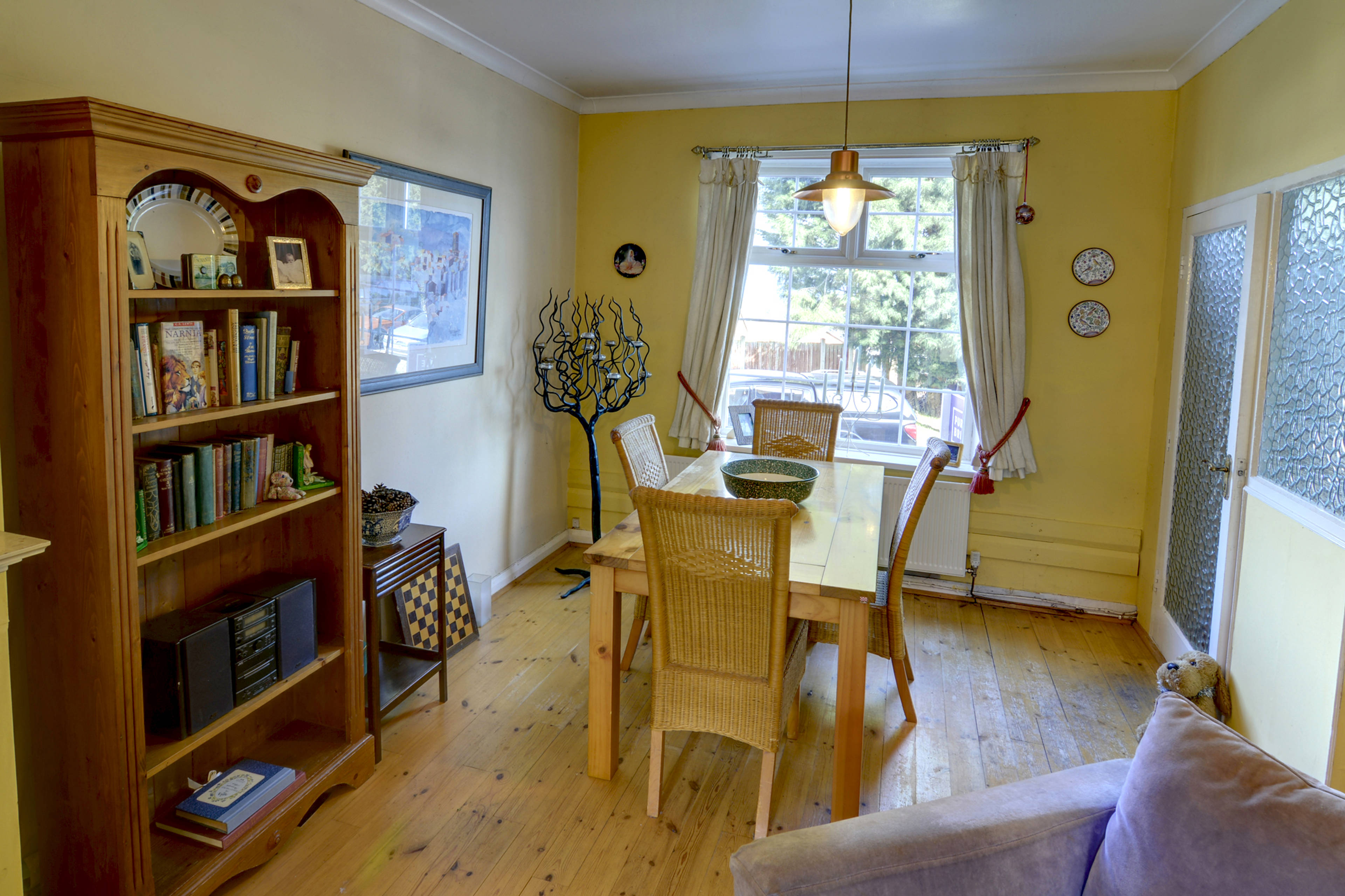 Lounge/Dining Room