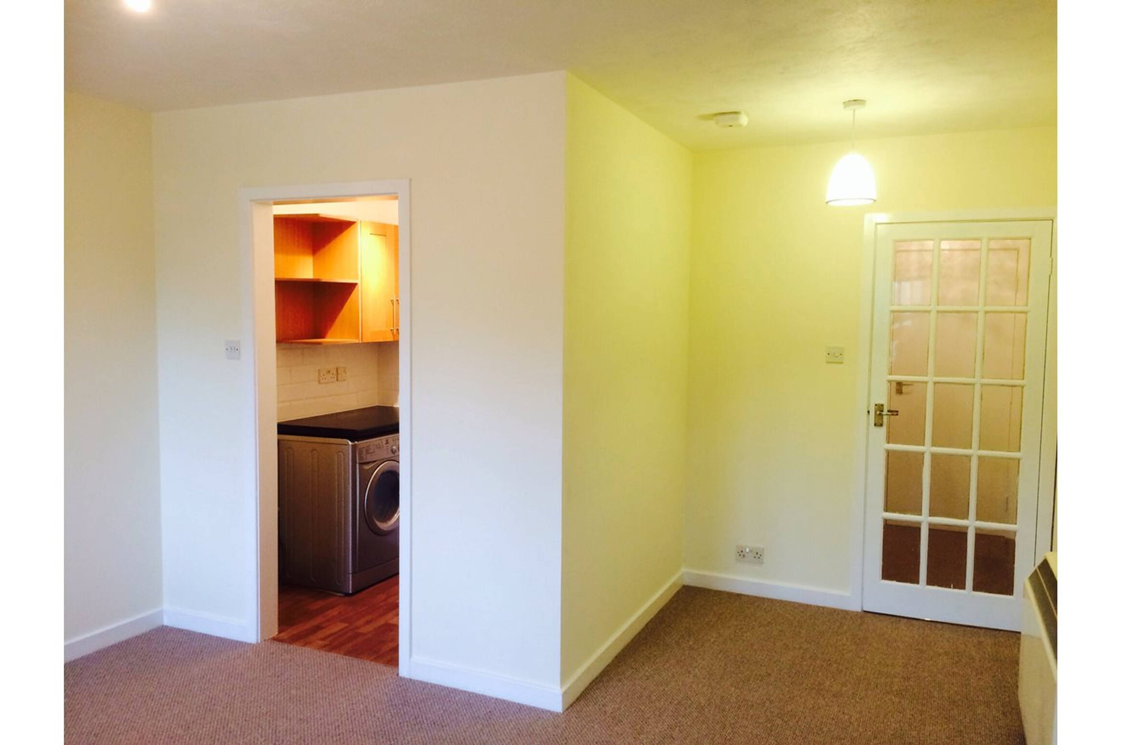 Lounge / Kitchen