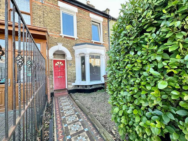 2 bedroom terraced house