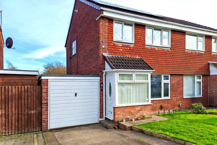 3 bedroom semi-detached house