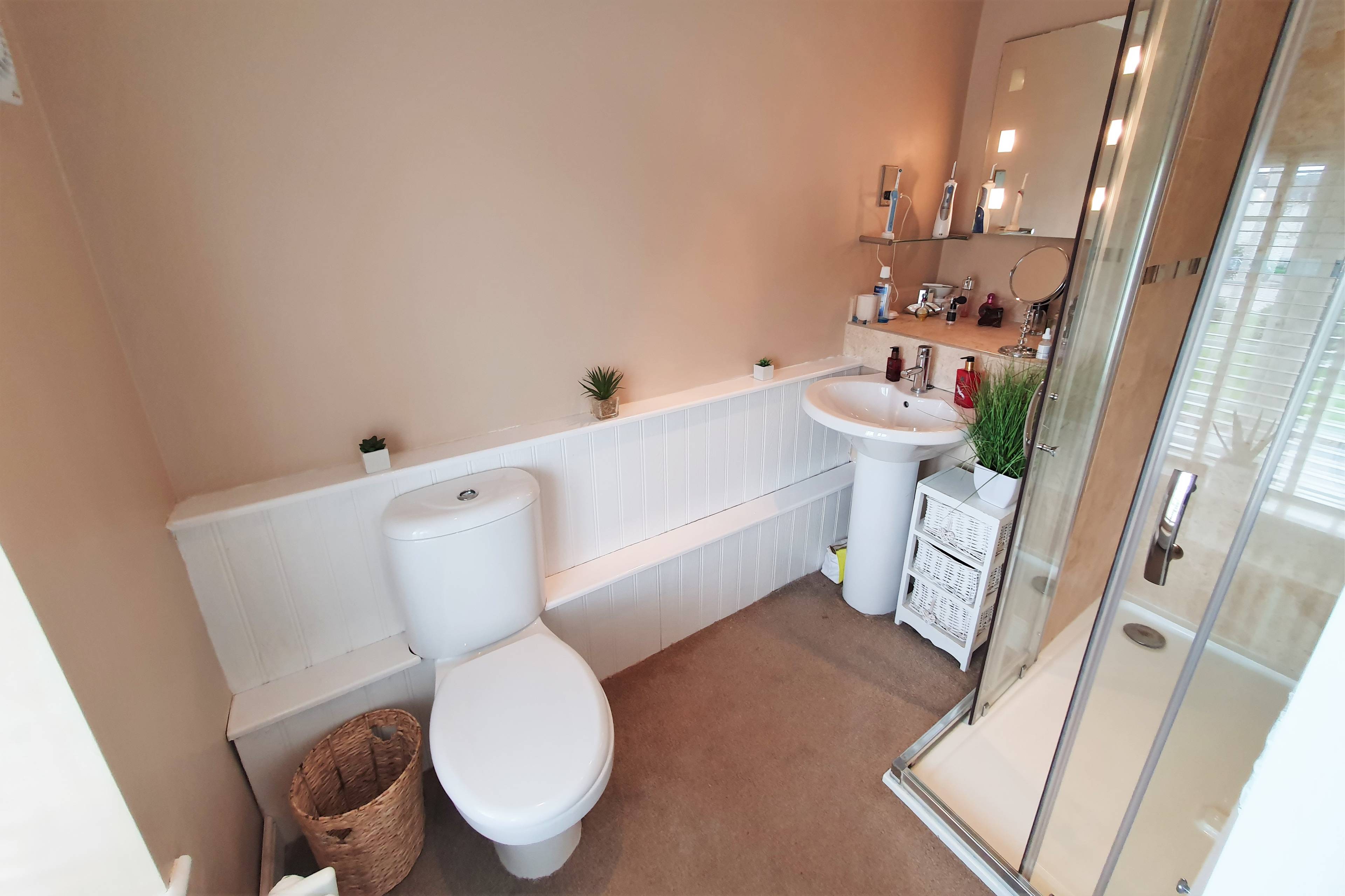 Master En-suite